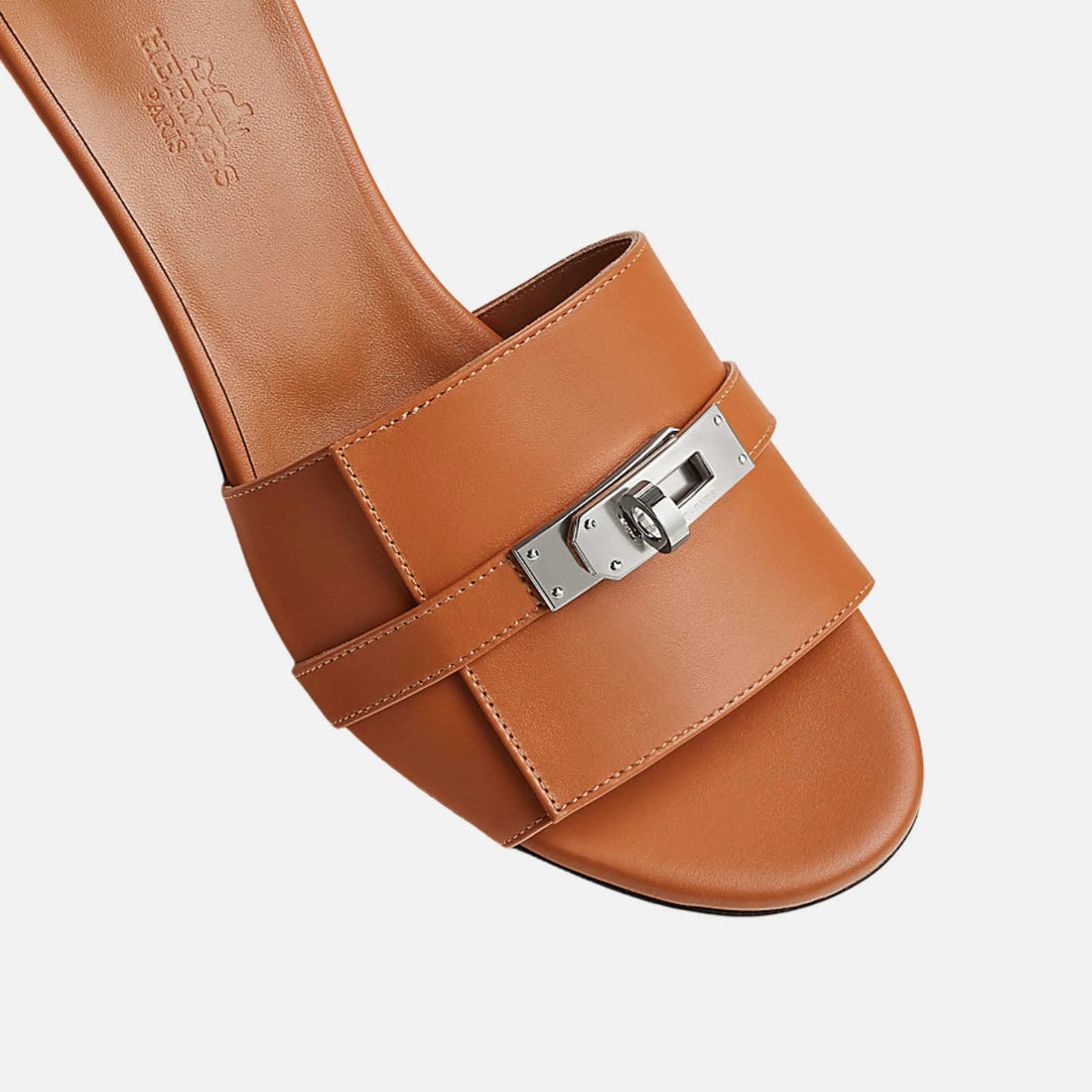 صنادل Hermes Gigi 50 من جلد العجل، طبيعي، من الأعلى