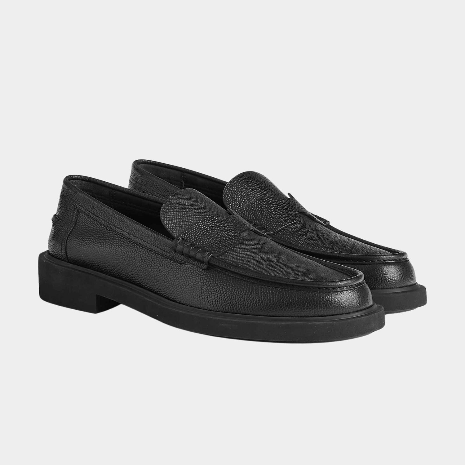Hermes Guillaume Loafer in Supple Grained Calfskin, Front