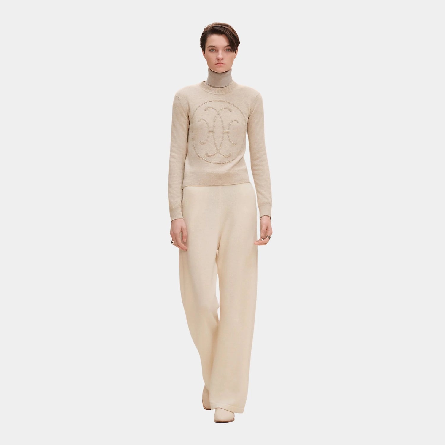 Hermes H Lift Long-sleeve Sweater in Plain Scottish Cashmere, Beige Naturel, Front