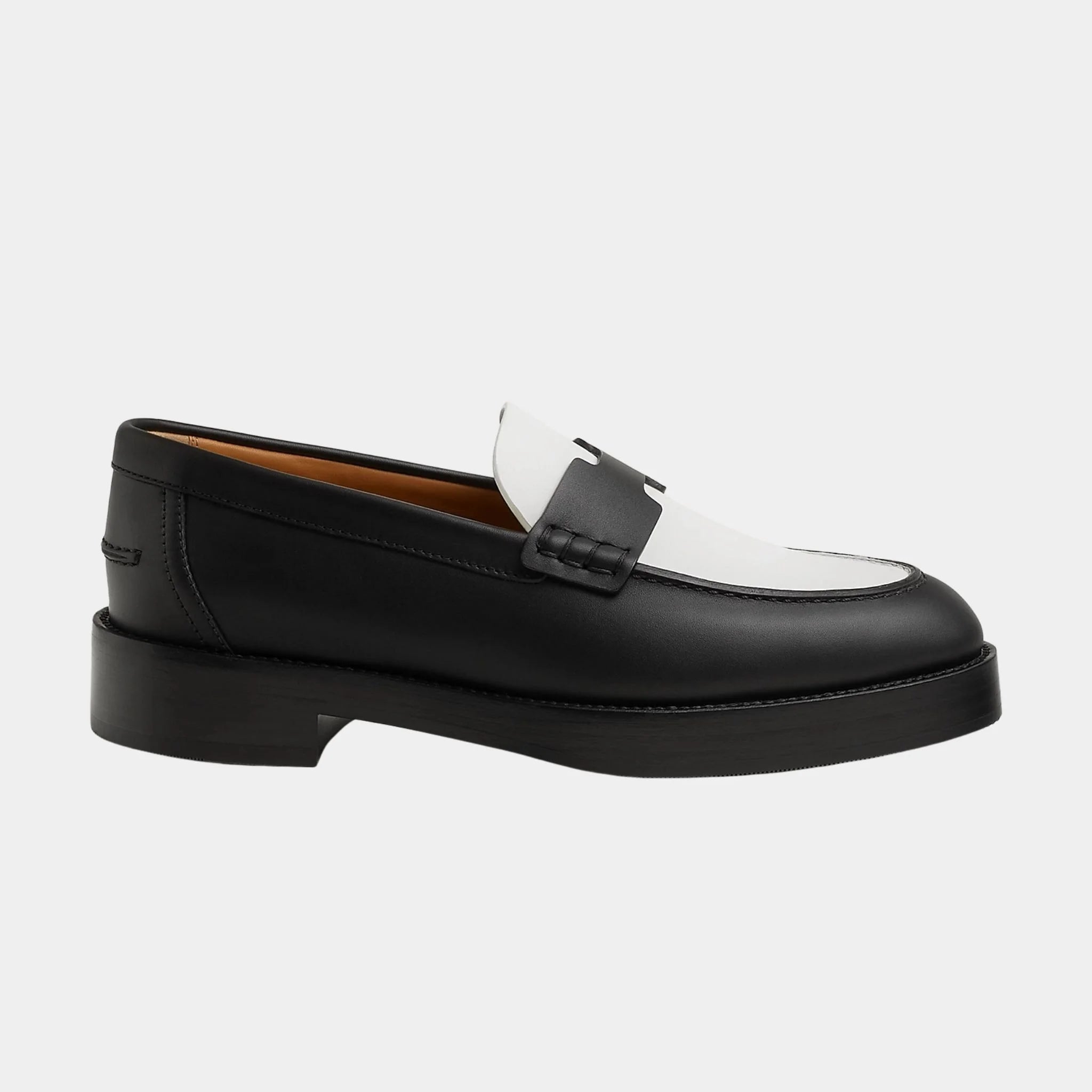Hermes Hour Loafer in Calfskin, Blanc, Side