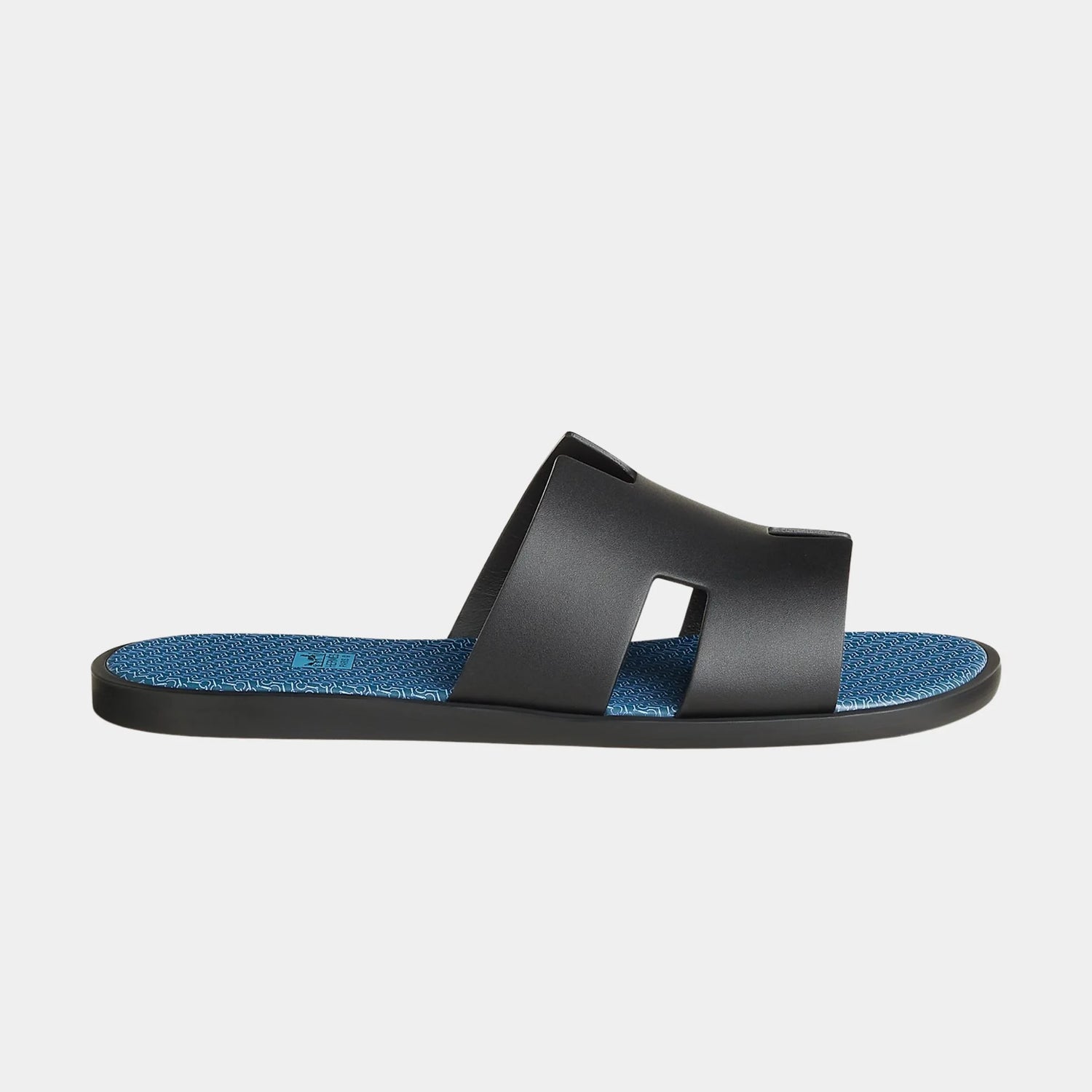 Hermes Izmir Sandal in Calfskin with Zig-zag Printed Insole, Noir, Side
