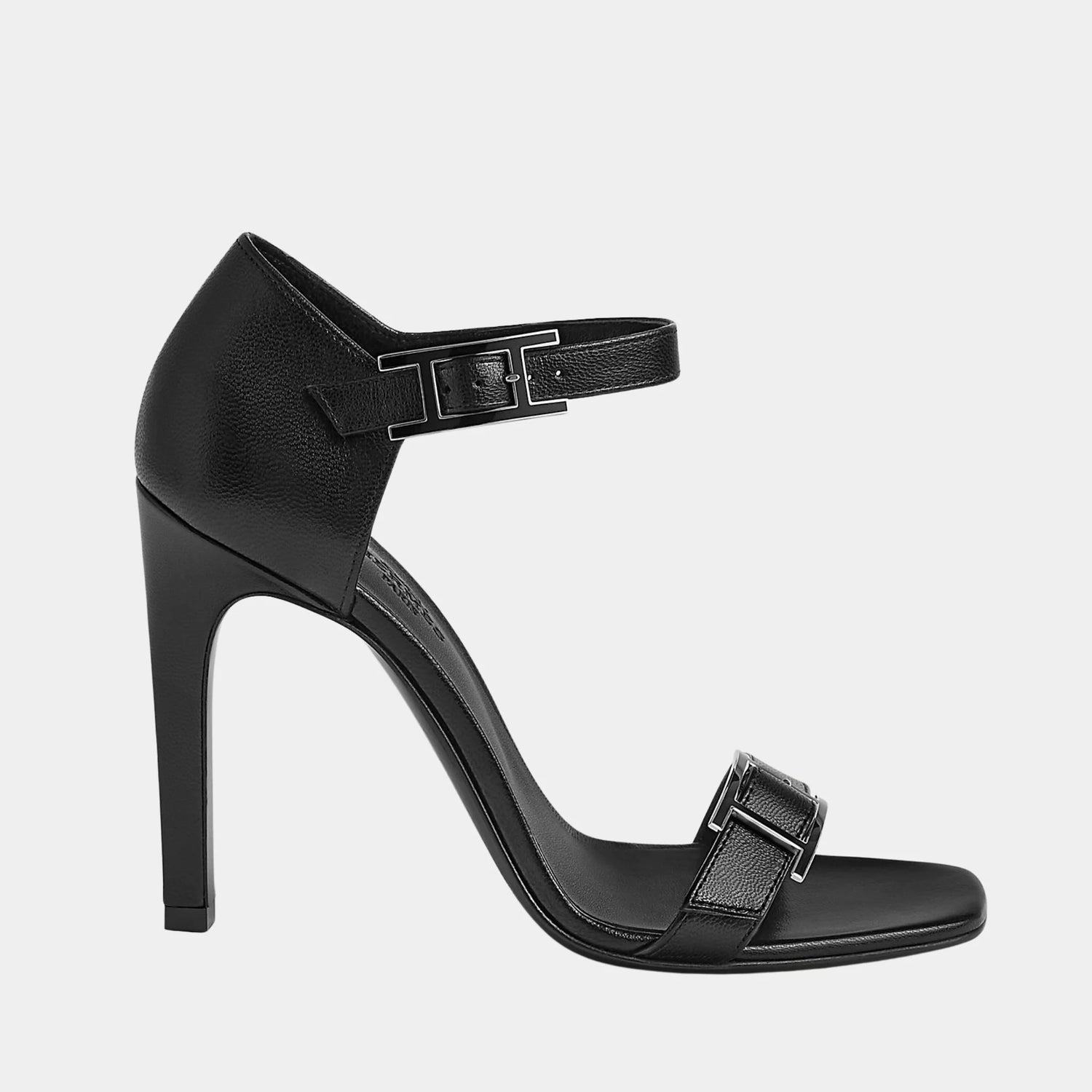Hermes Judy 105 Sandals in Goat Leather, Noir, Side