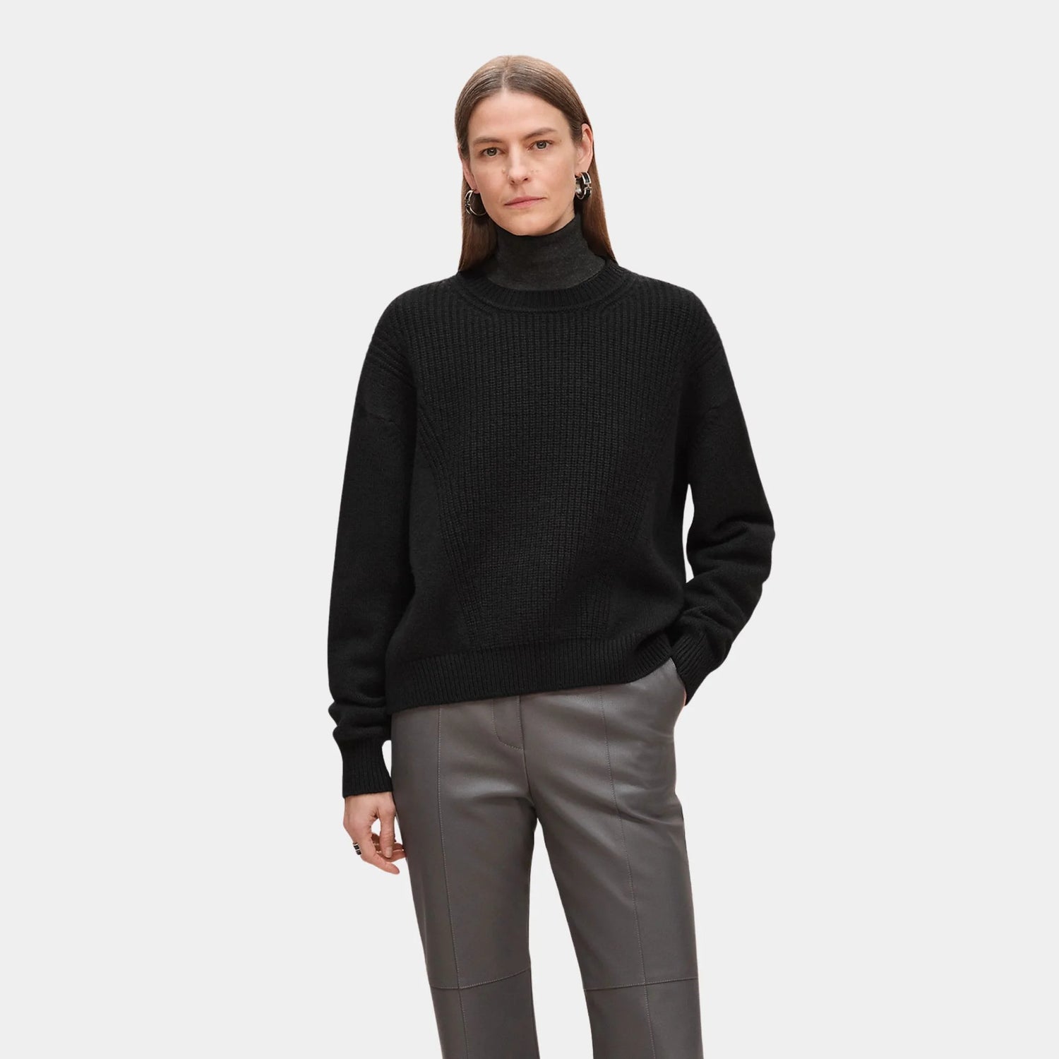 Hermes Long-sleeve Sweater in Plain Scottish Cashmere, Noir, Front
