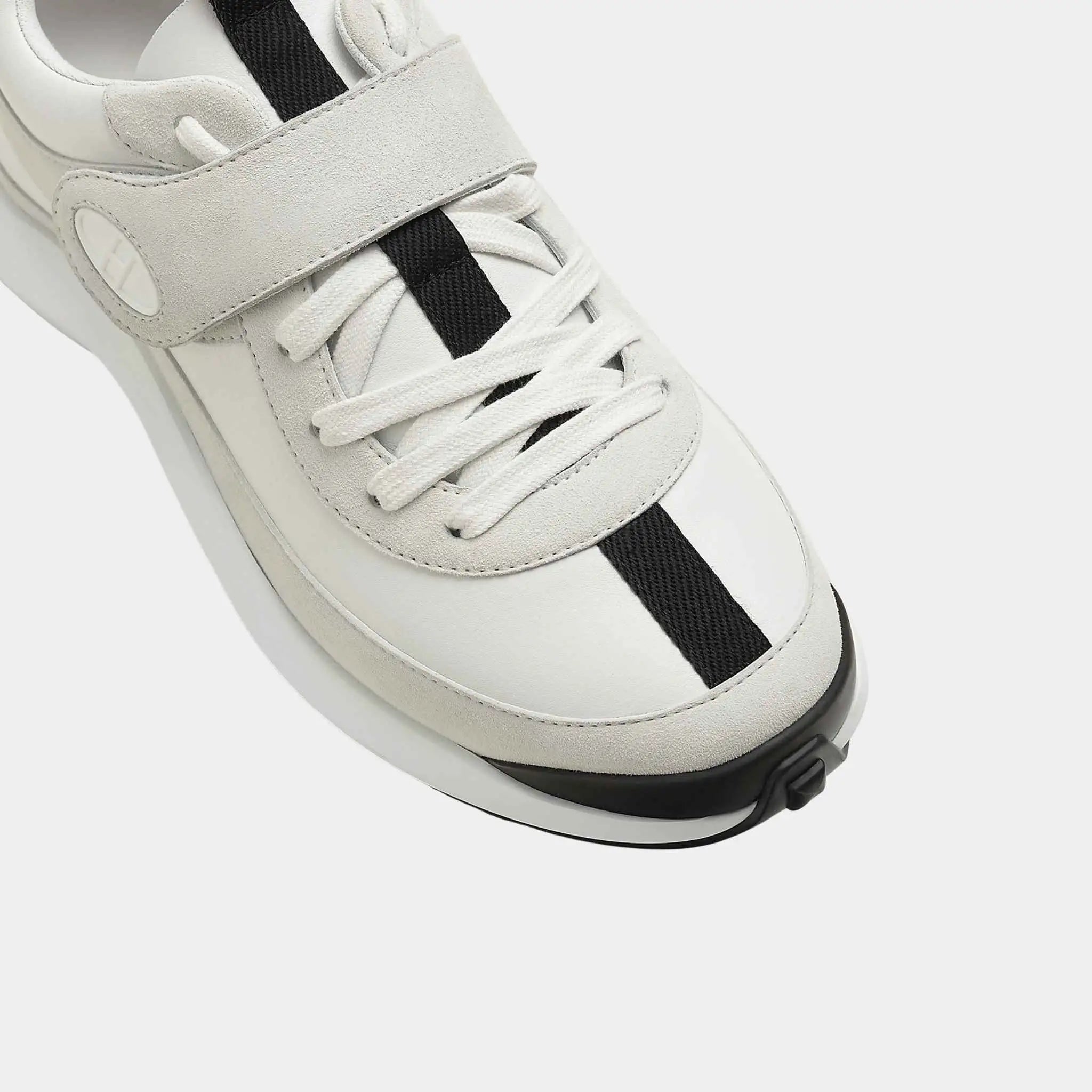 Hermes Loop Sneakers in Calfskin and Suede Goatskin, Blanc, Top