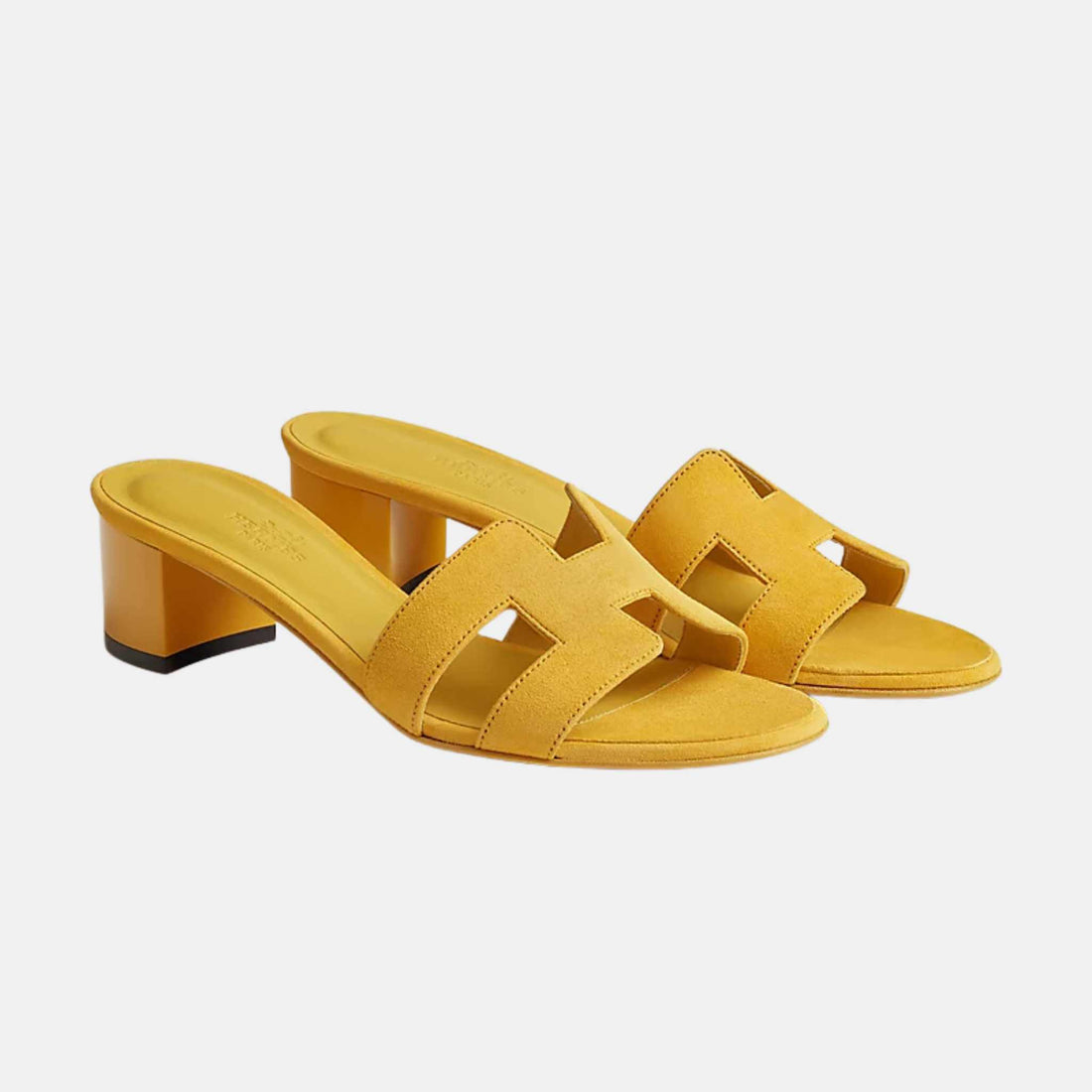 Hermes Oasis Sandal Suede, Jaune Bouton Dor, Front