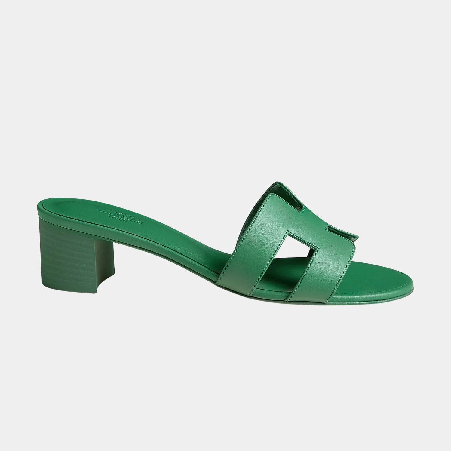 Hermes Oasis Sandals in Calfskin, Vert Jungle, Side