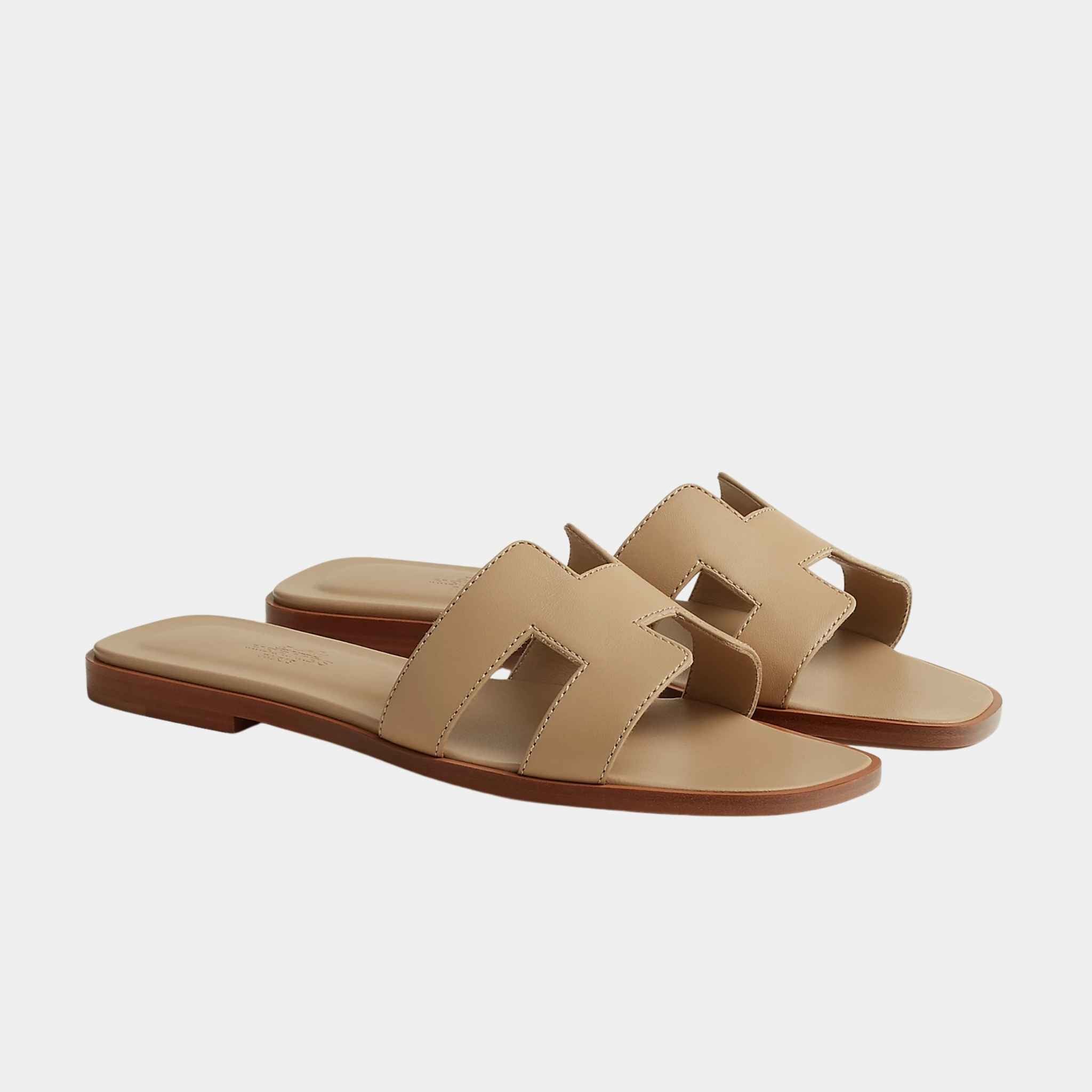 Hermes Oran Sandal, Beige Lin, Side View