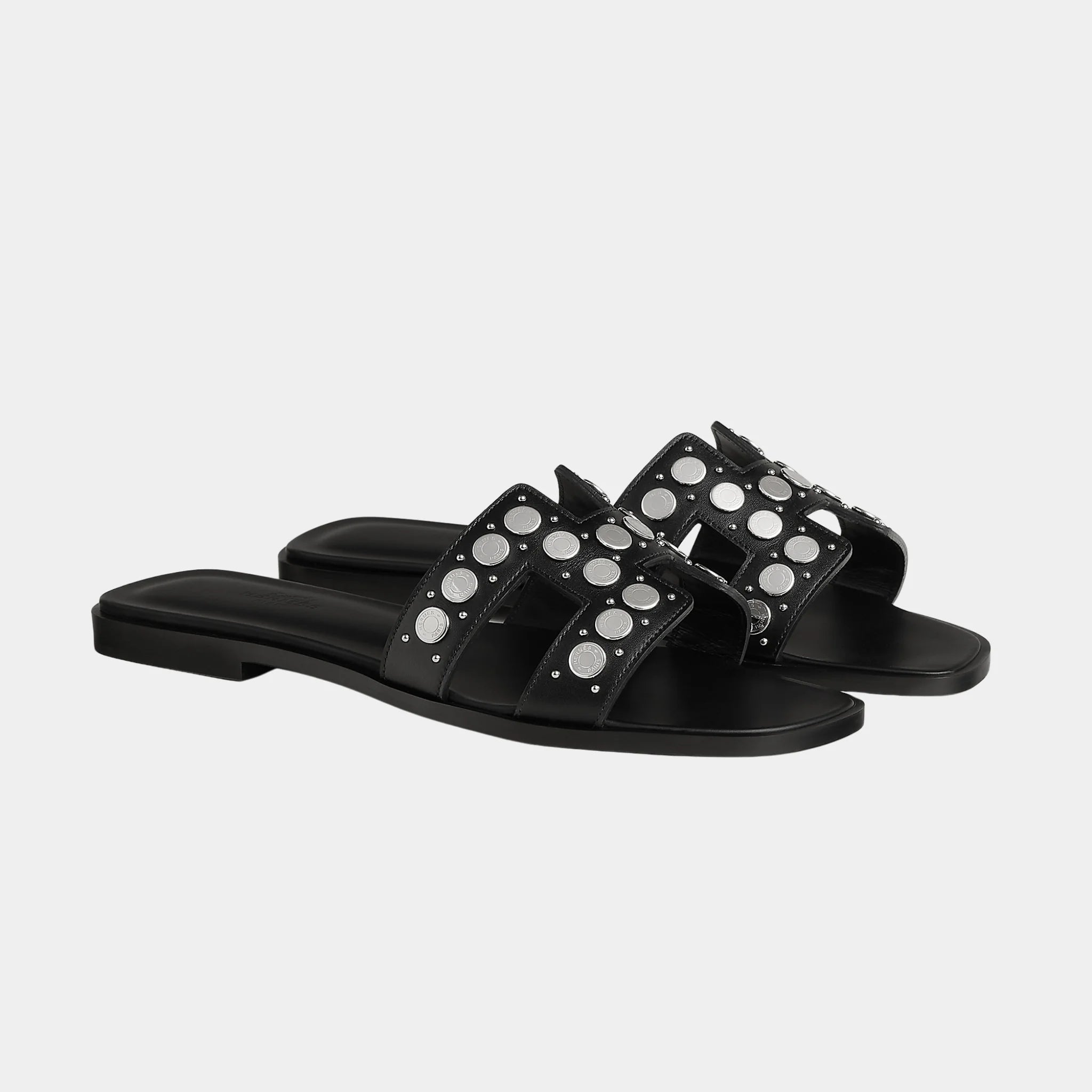Hermes Oran Sandal in Calfskin with Clou de Selle Studs, Noir, Front