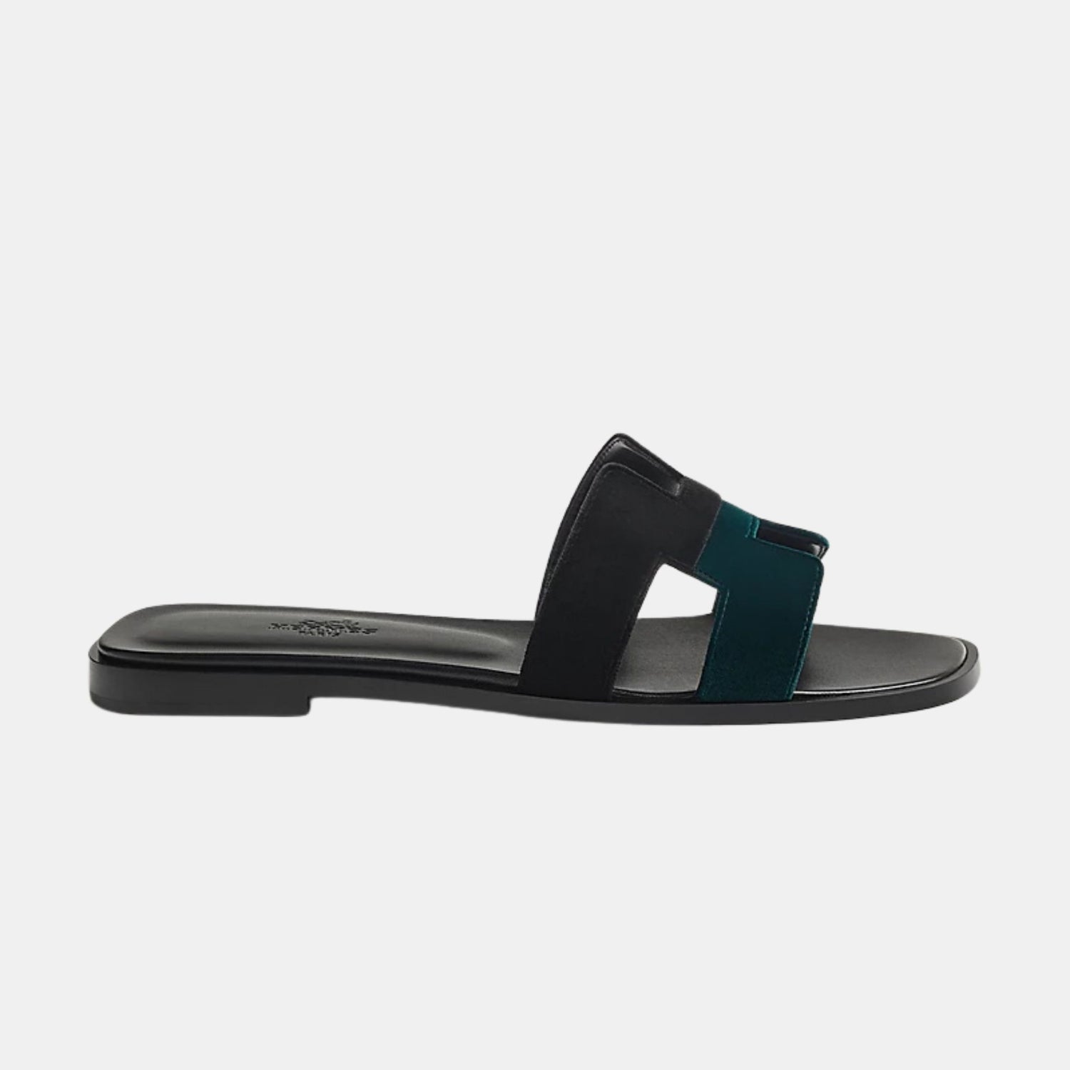 Hermes Oran Sandal Velvet, Noir/Vert Mousse, Side View