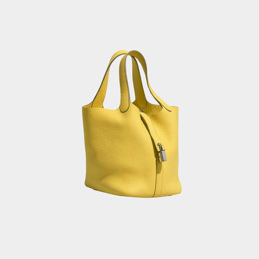 Hermes Picotin 18 Taurillon Clemence باللون الليموني مع عتاد بلاتيني، من الجانب