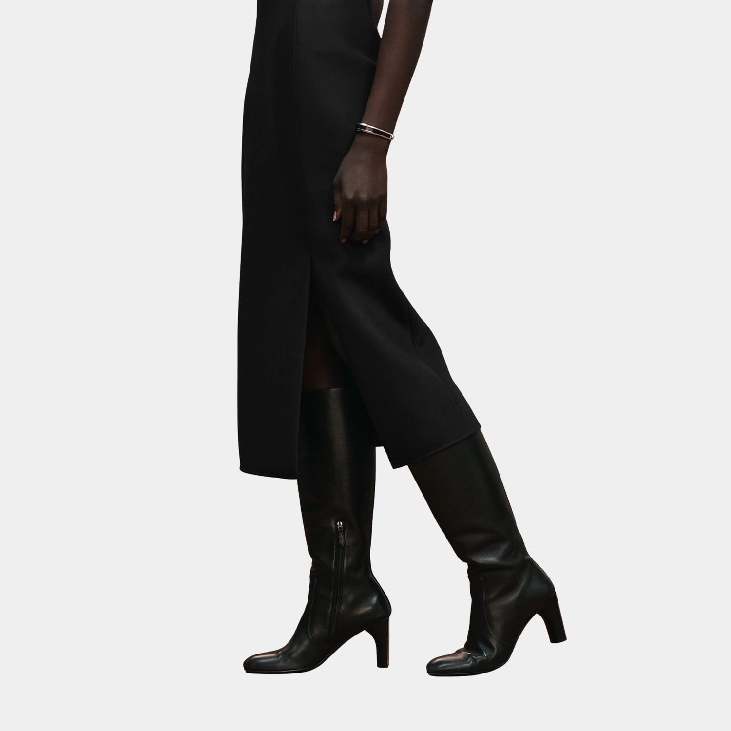 Hermes Strapless Dress in Wool and Silk Crepe, Noir, Close