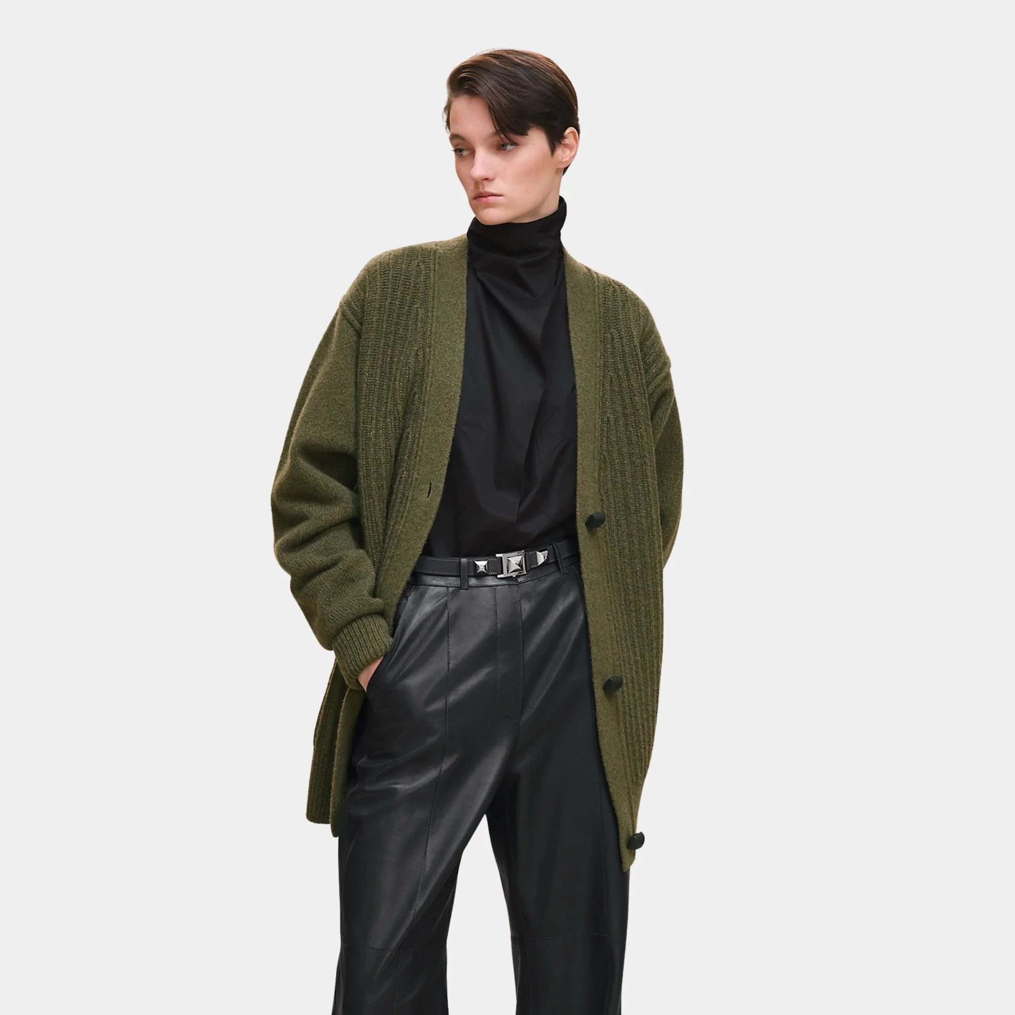 Hermes Thick Long-sleeved Cardigan in Scottish Wool, Khaki, Front