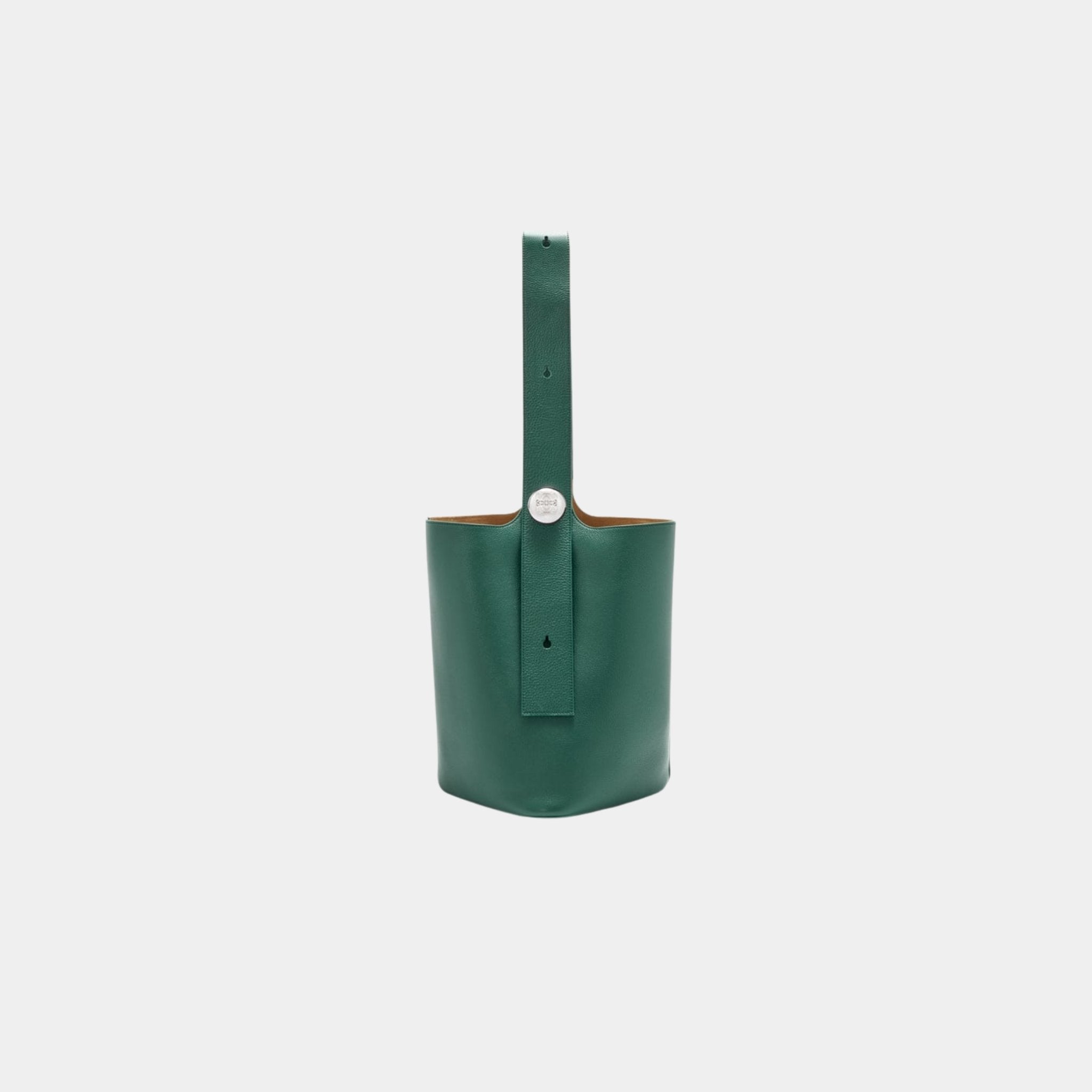 Loewe Large Pebble Bucket In Supple Grained Calfskin, Evergreen, Front