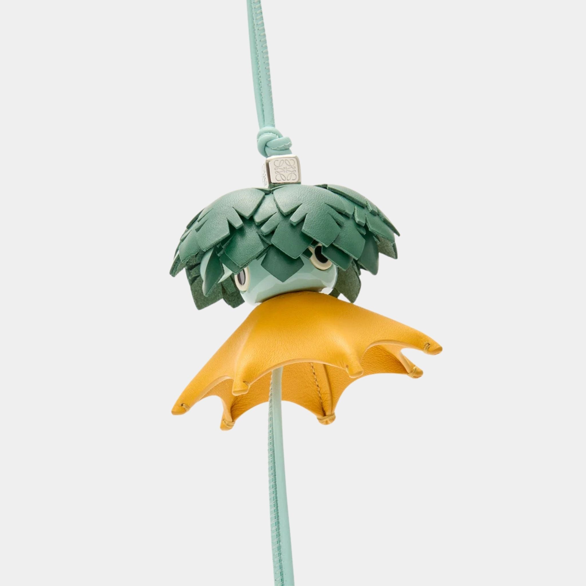 Loewe Palm Puzz Charm, Close