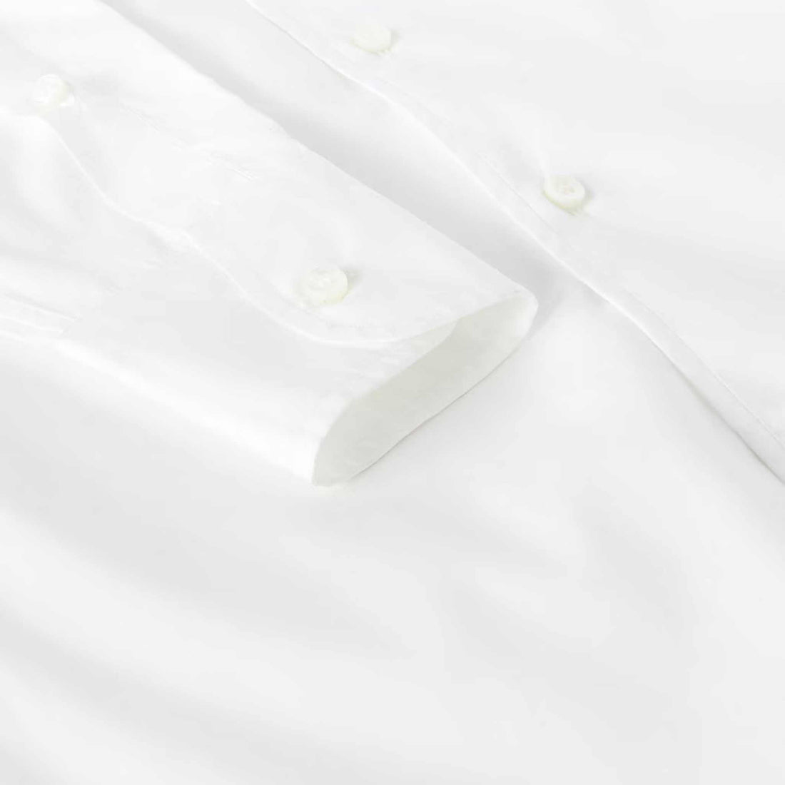 قميص Loro Piana André من القطن، أبيض ناصع، لقطة مقرّبة