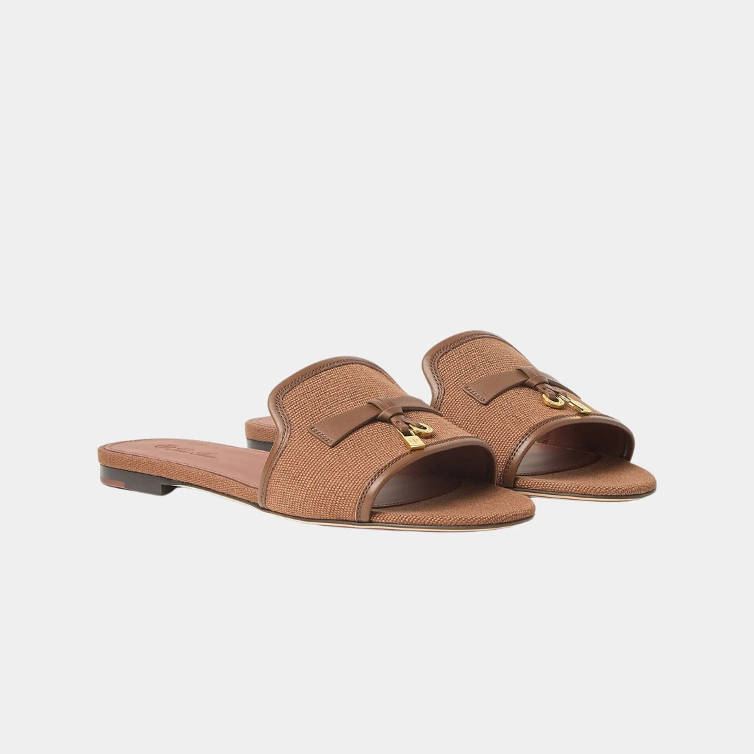 صندل Summer Charms من Loro Piana بالقطن، لون Vicuna، من الأمام