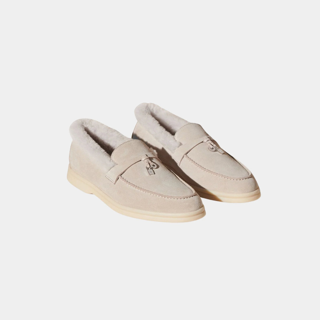 لوفر Summer Charms Walk من Loro Piana من الشمواه مع فرو القندس، Powder Pearl، أمامي