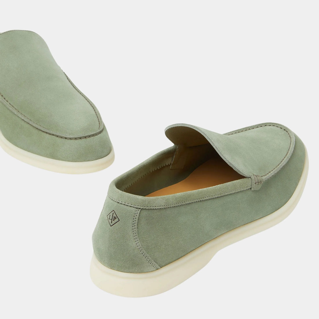 حذاء لوفر Summer Walk من Loro Piana ببطانة من جلد العجل، Shamrock، من الخلف