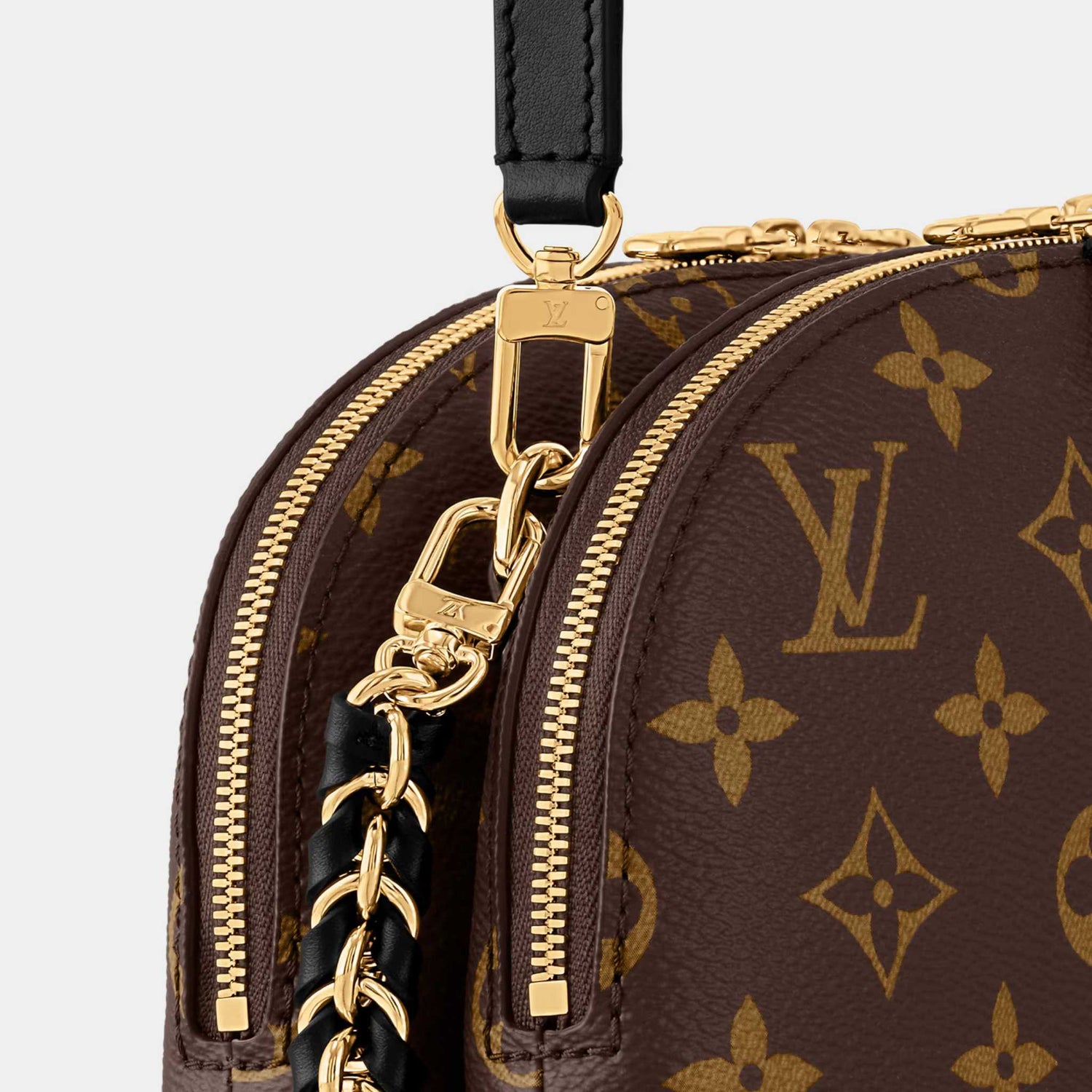 Louis Vuitton Be Alma Monogram Handbag , Closeup