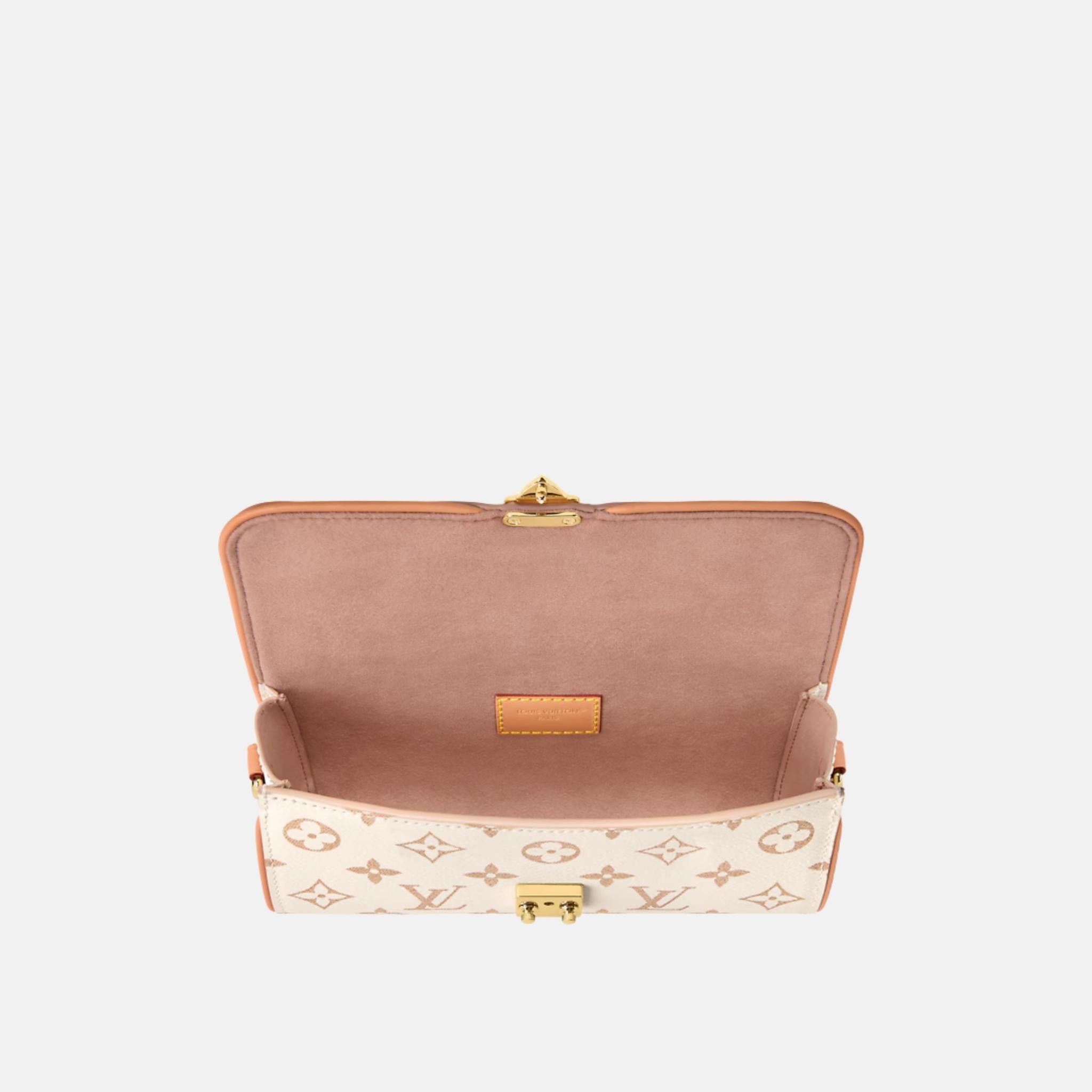 Louis Vuitton Camille Pouch, Inside