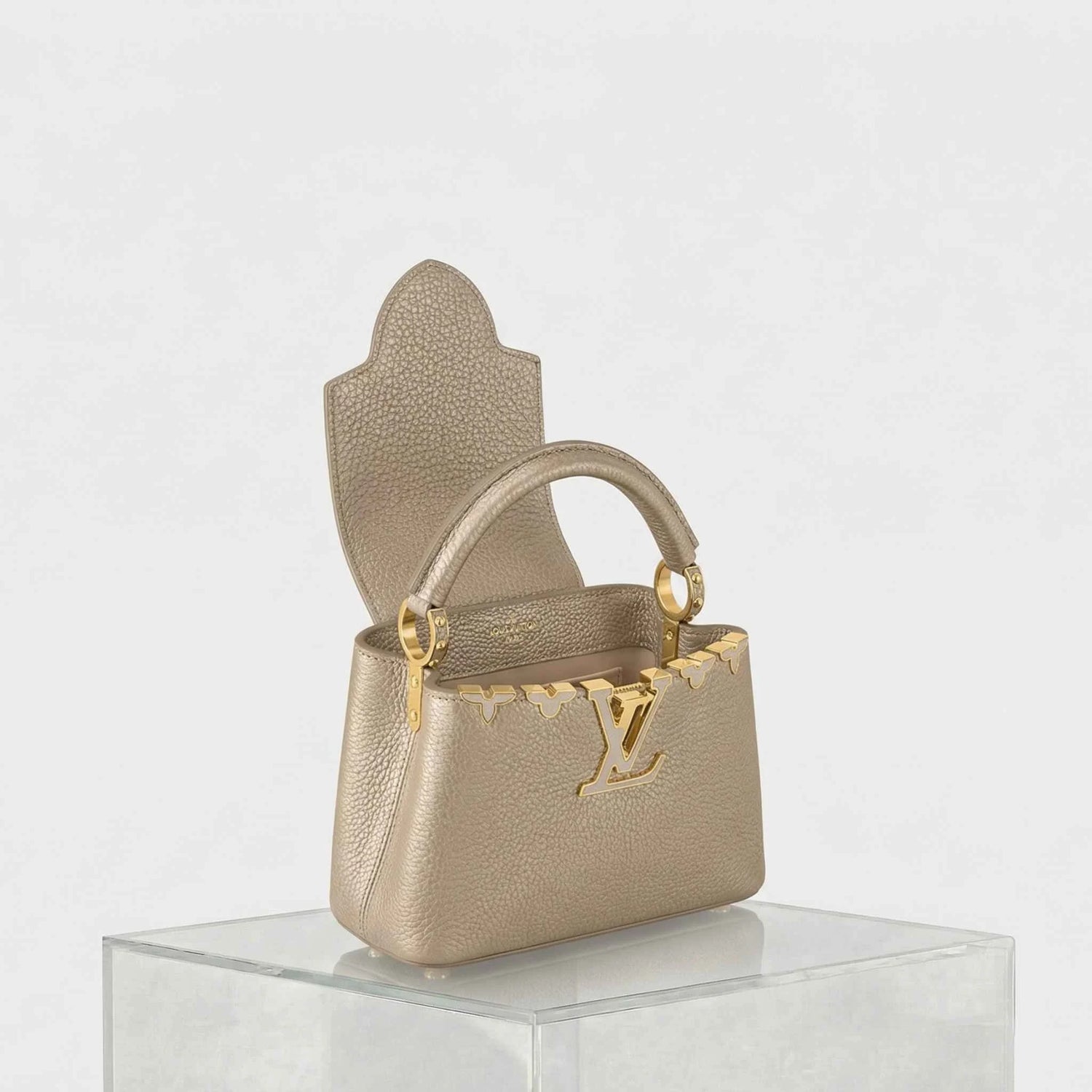 Louis Vuitton Capucines Mini Handbag Taurillon Leather, Side, Studio