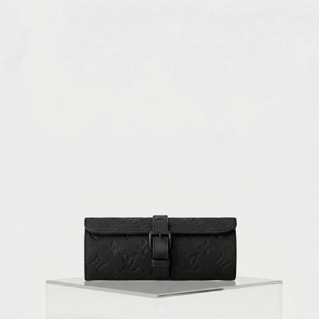 Louis Vuitton Etui 3 Montres Monogram-embossed Taurillon leather, Front
