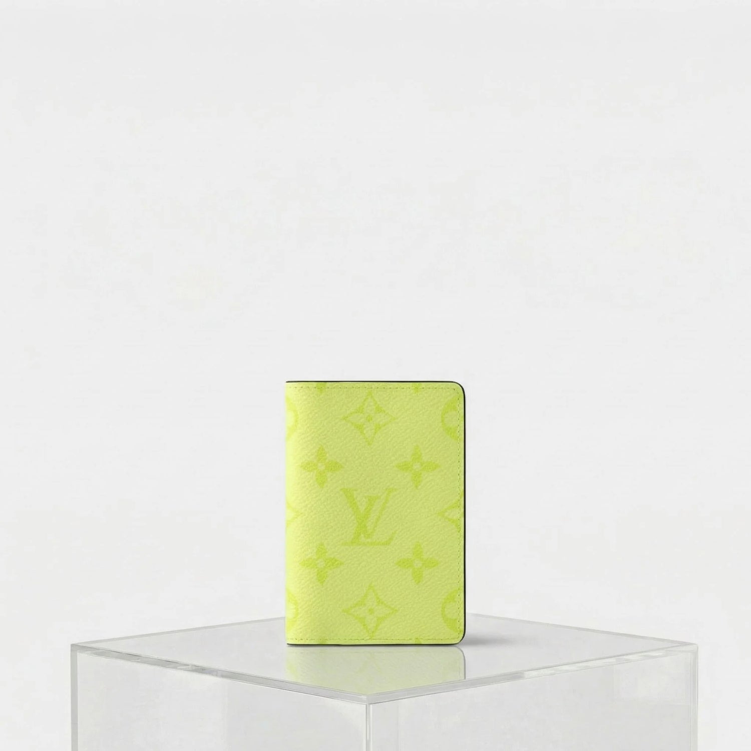 Louis Vuitton Pocket Organiser Taigarama, lemonade, Front, Studio