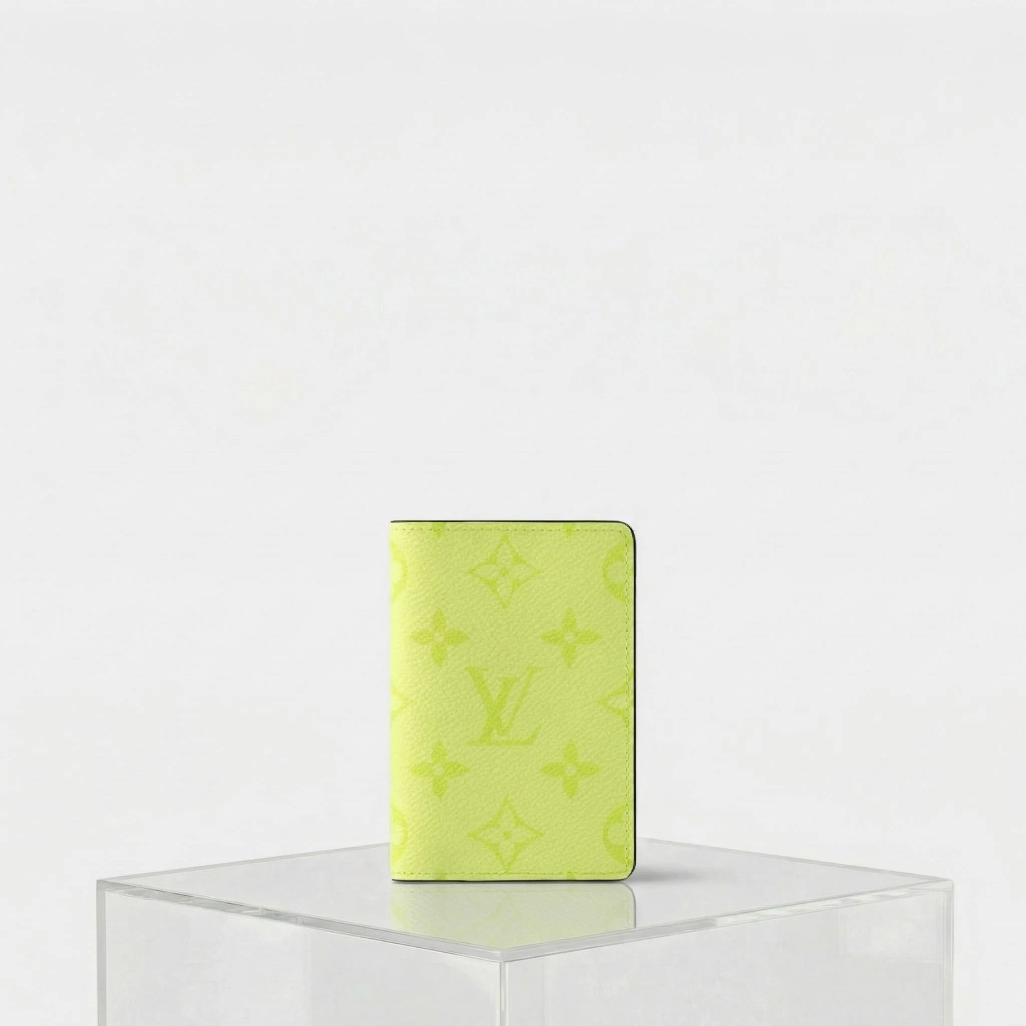 Louis Vuitton Pocket Organiser Taigarama, lemonade, Front, Studio