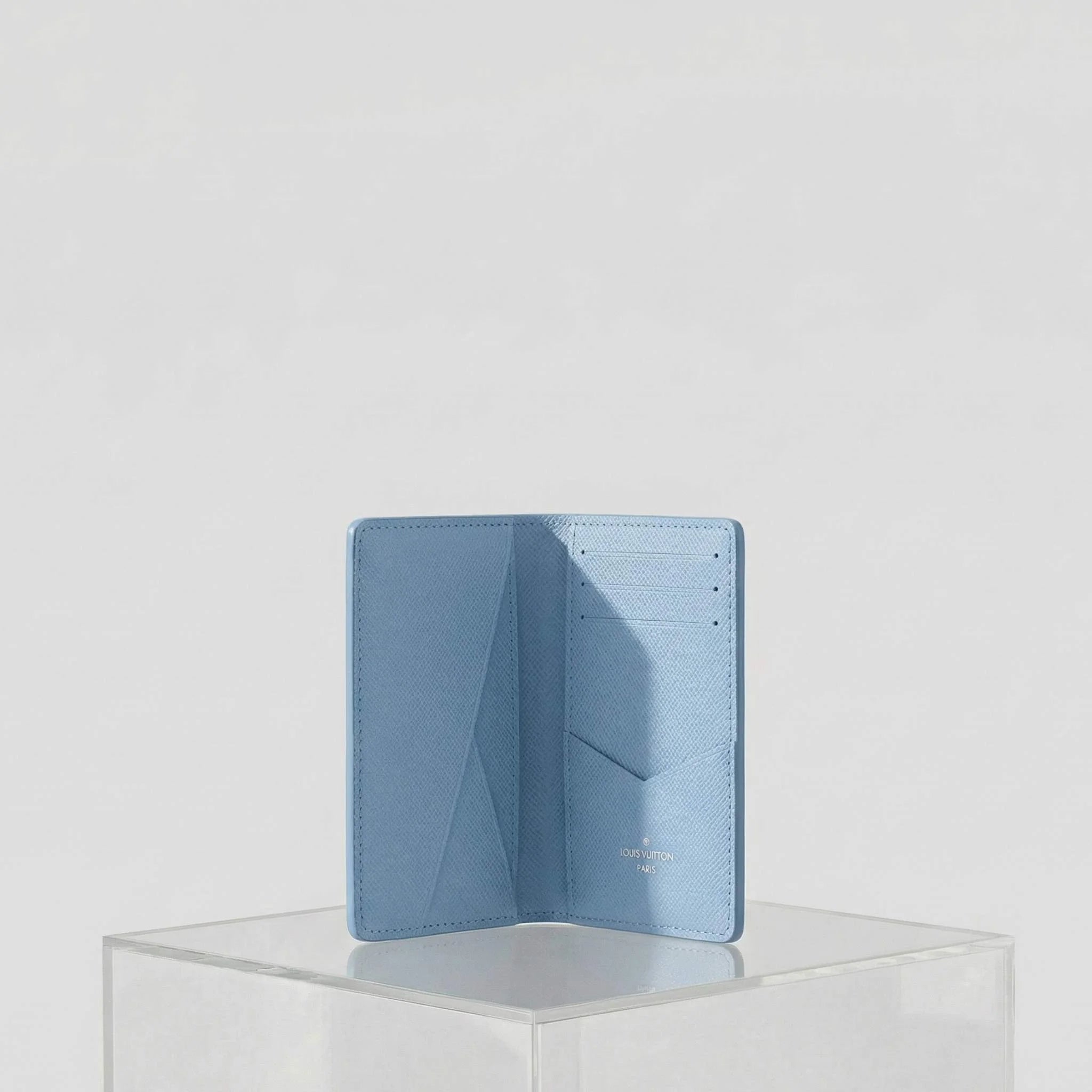 Louis Vuitton Pocket Organiser Taigarama, Sky Blue, Inside, Studio