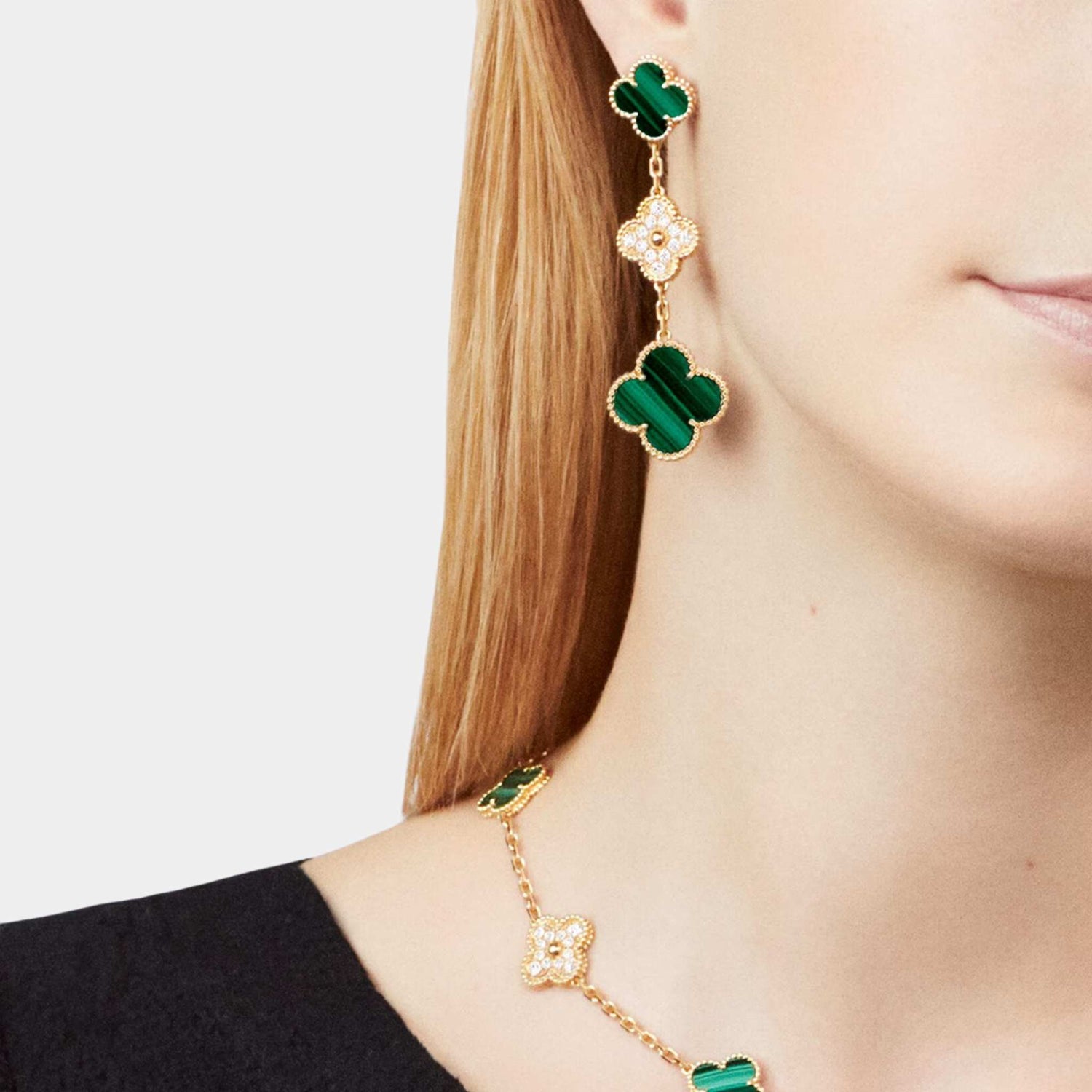 Magic Alhambra earrings 3 motifs yellow Gold Diamond Malachite, Model