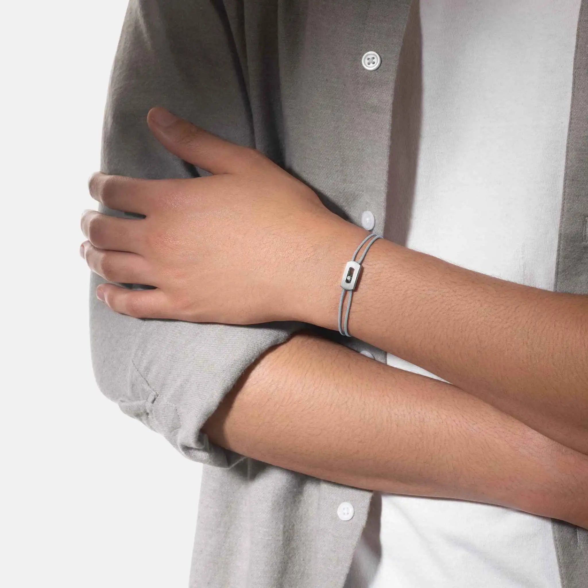 Move Titanium Natural Cord Diamond Bracelet