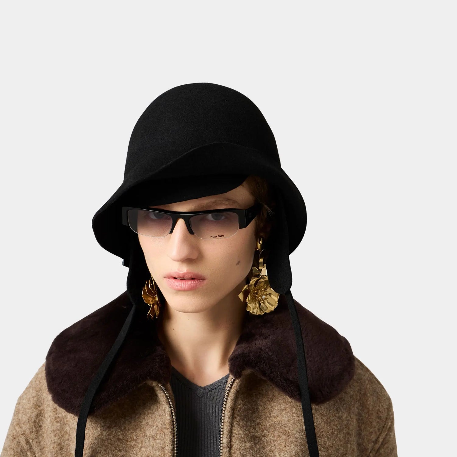 Miu Miu Vedette Sunglasses, Model