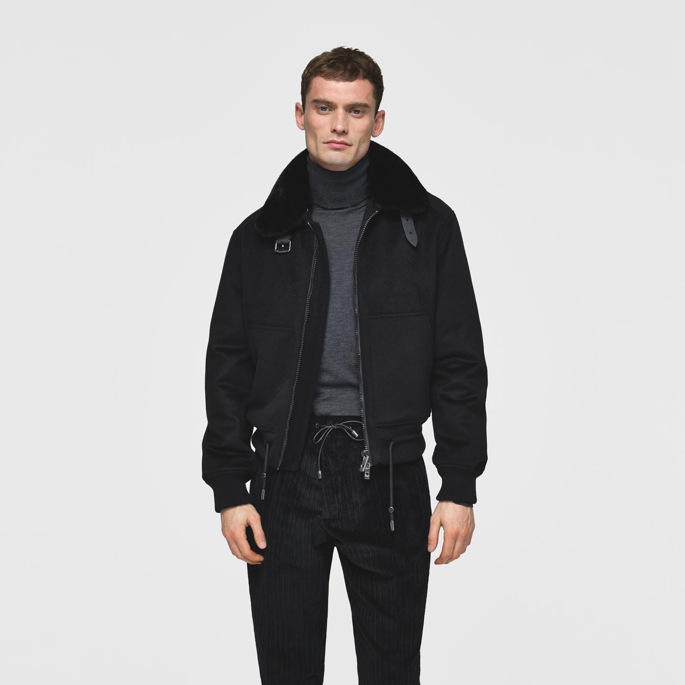 Ogier Lima Cashmere Bomber Black ,, Model Front