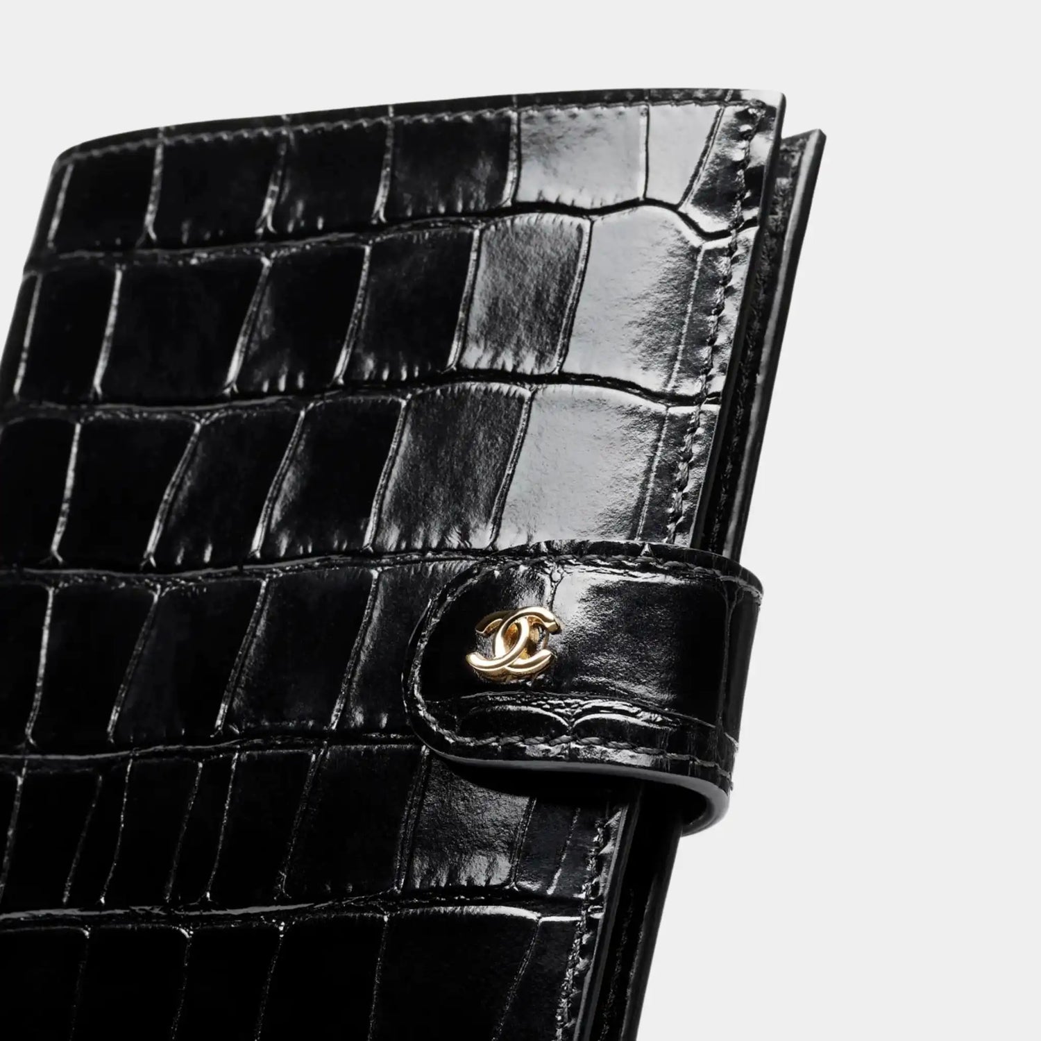 Chanel Passport Holder Crocodile Embossed Calfskin &amp; Gold-Tone Metal, Black, Close