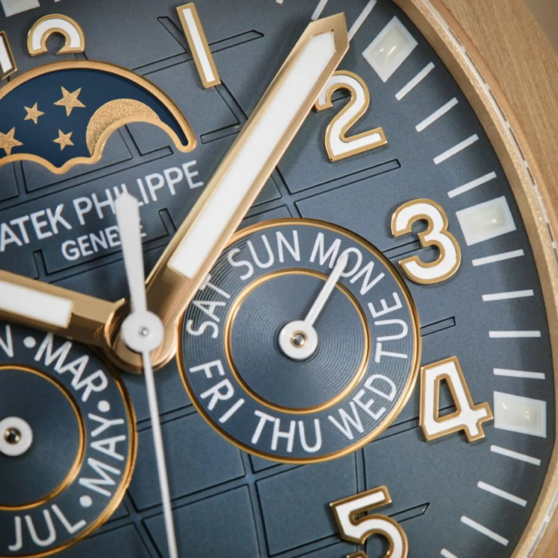 Patek Philippe 5261R-001 أكوانوت لوس تقويم سنوي، لقطة مقربة