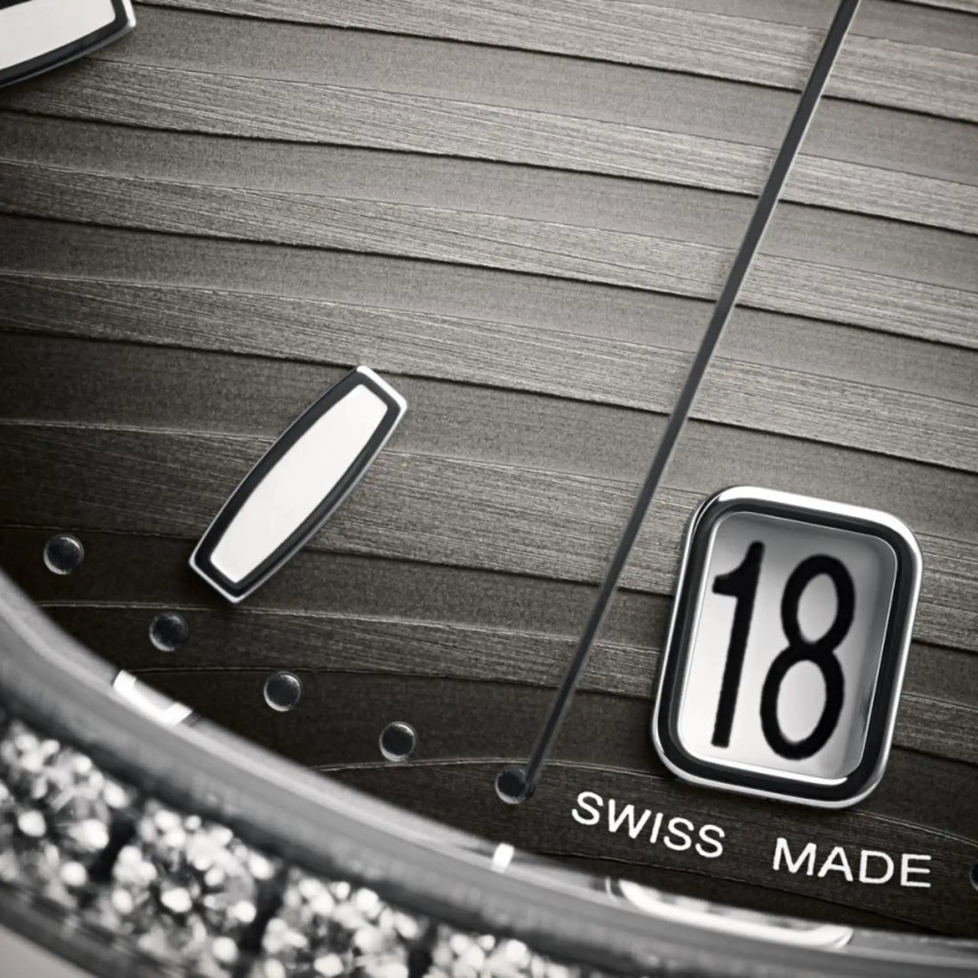 Patek Philippe 7118 / - 1200A - 011 - Nautilus ذاتيّ التعبئة، لقطة مقرّبة