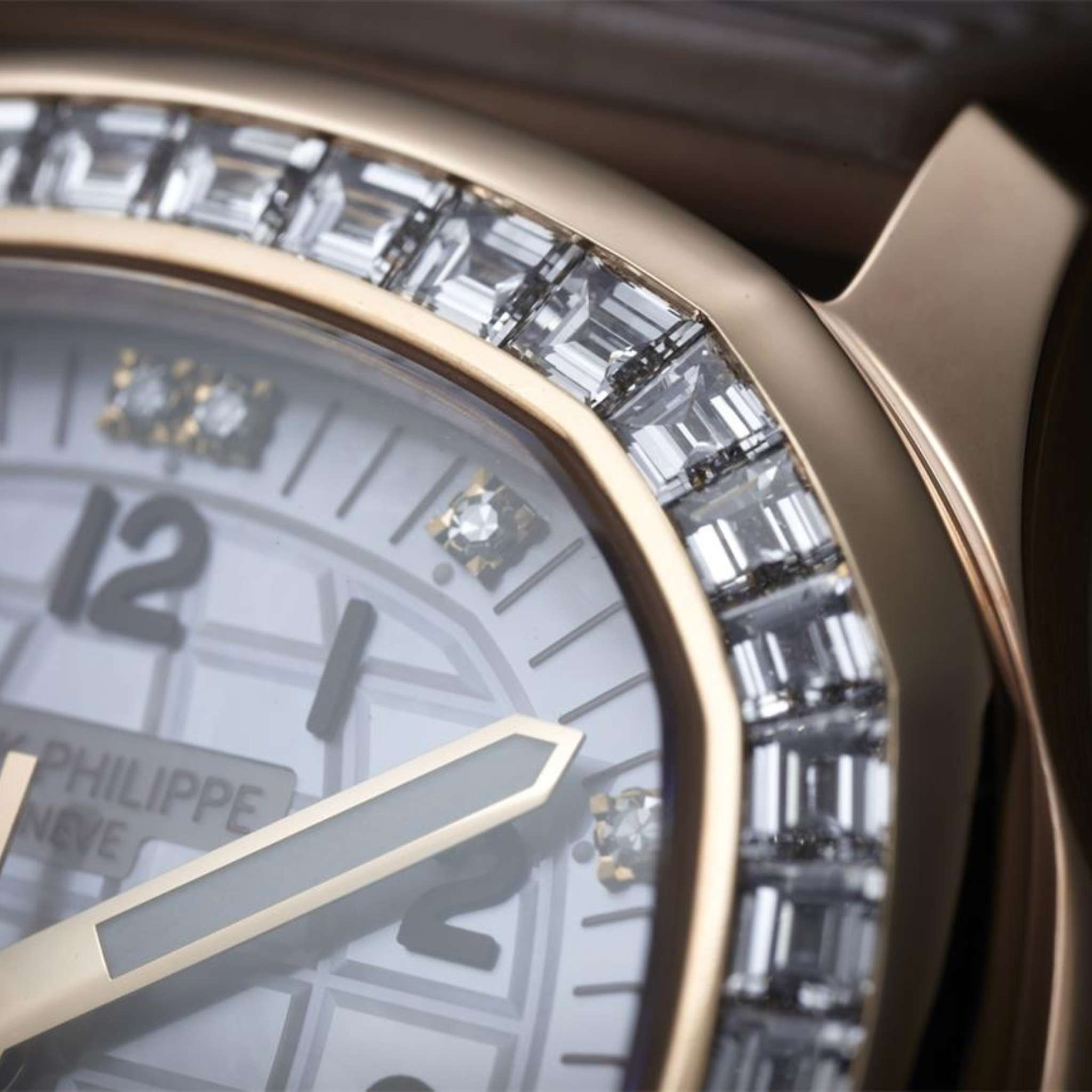 Patek Philippe Aquanaut Luce Haute Joaillerie 5072R-001 , Case Closeup, Diamonds