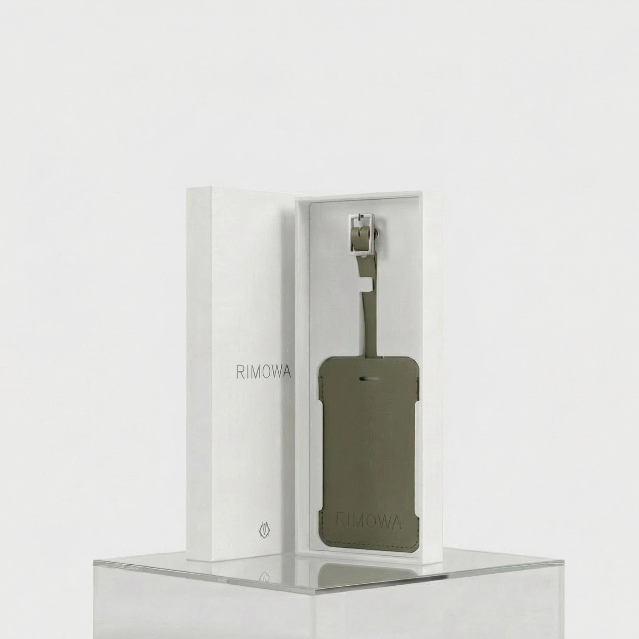 Rimowa Address Holder, Cactus , Full Studio