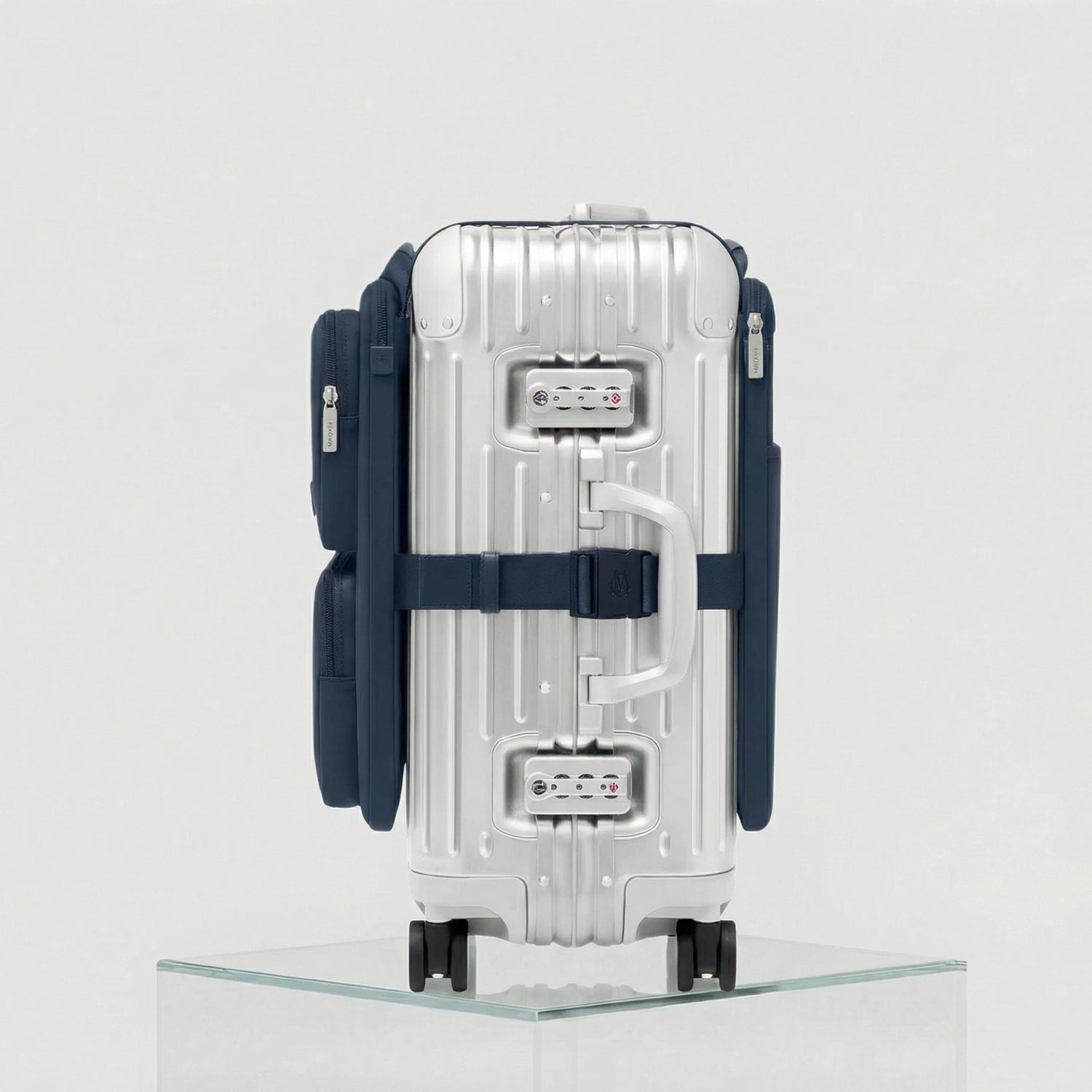 Cabin Luggage Harness