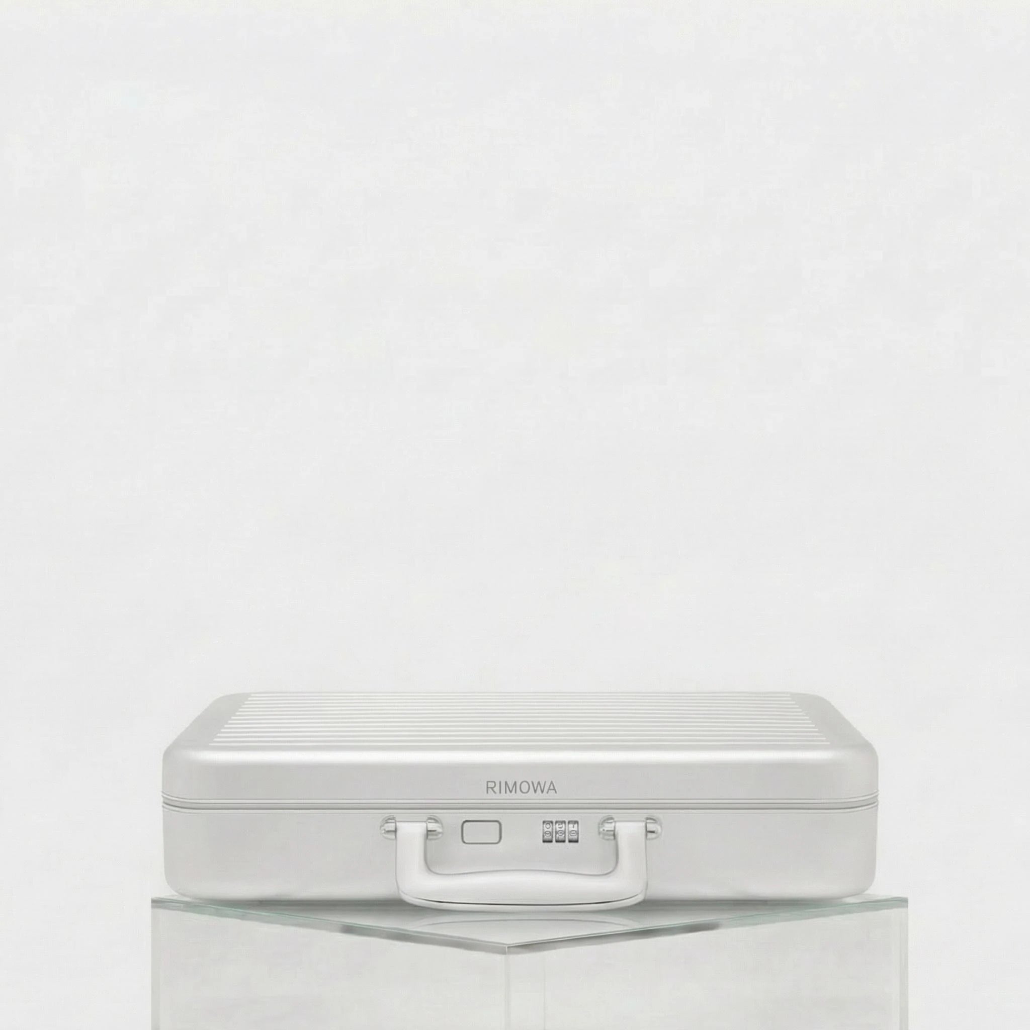 Rimowa Chess Attache Aluminium, Front handle