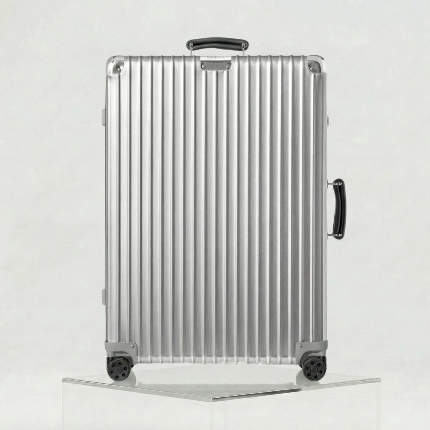 Rimowa Classic Check In L, Silver, Front