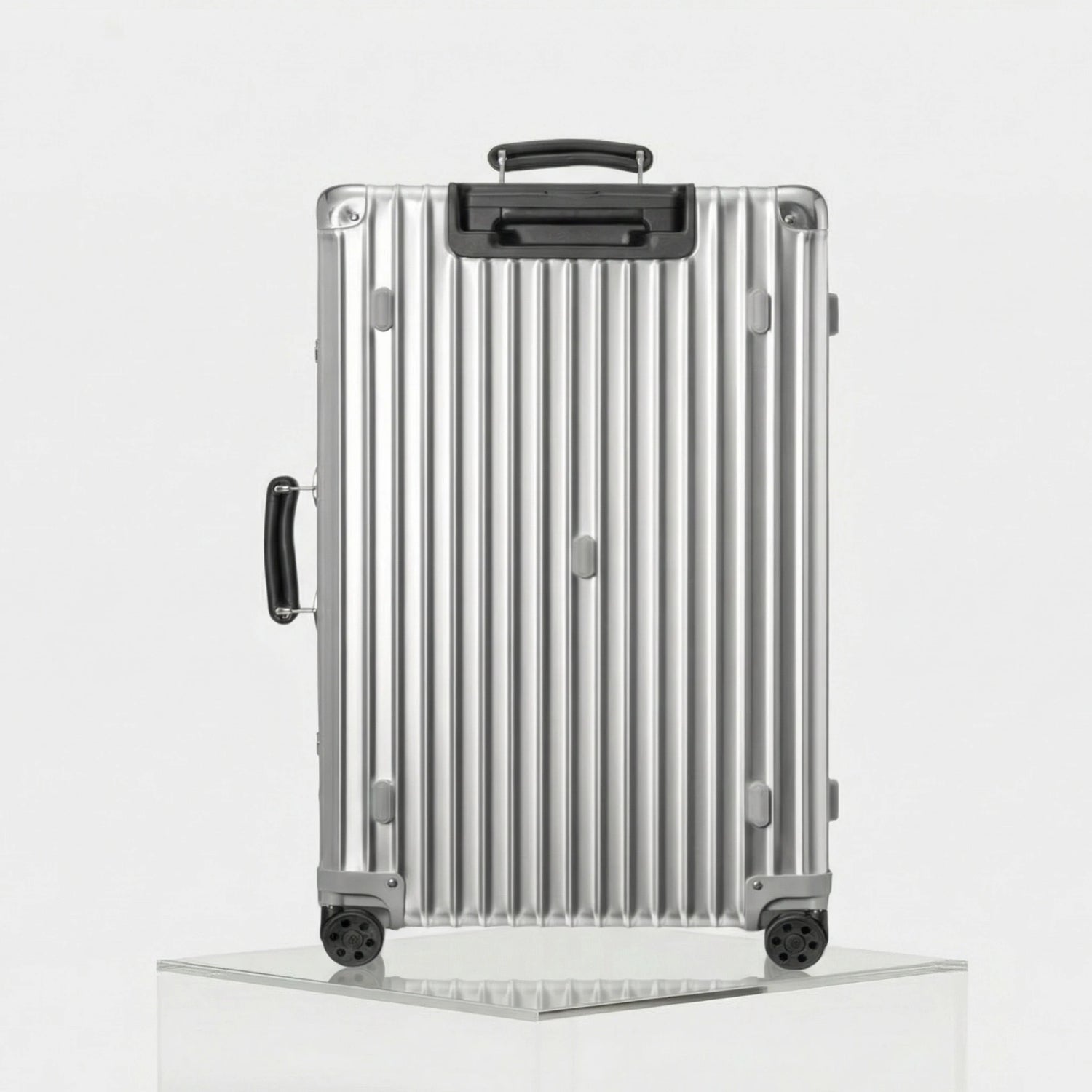 Rimowa Classic Trunk, Silver, Back