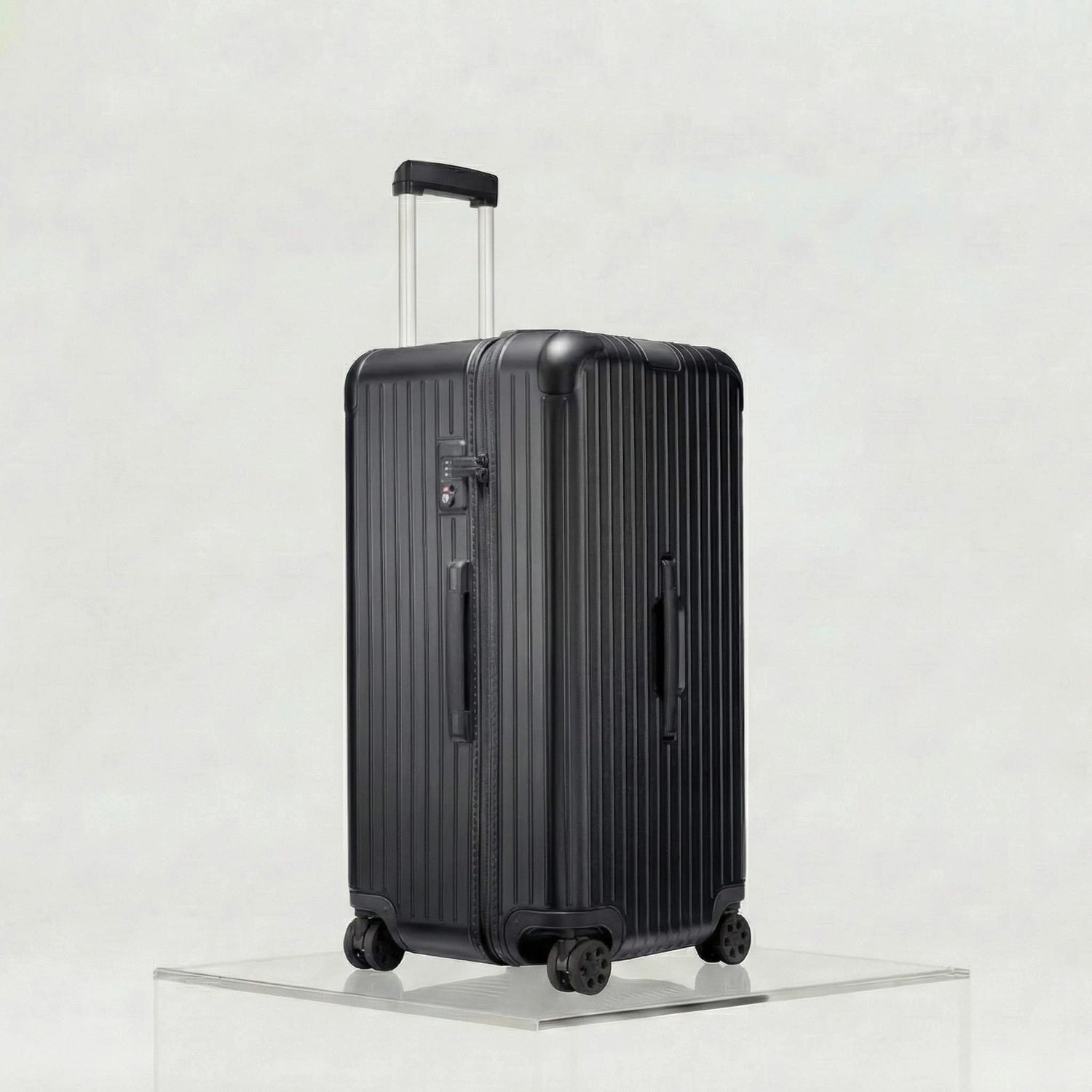 Rimowa Essential Trunk Plus, Matte Black, Studio, Full