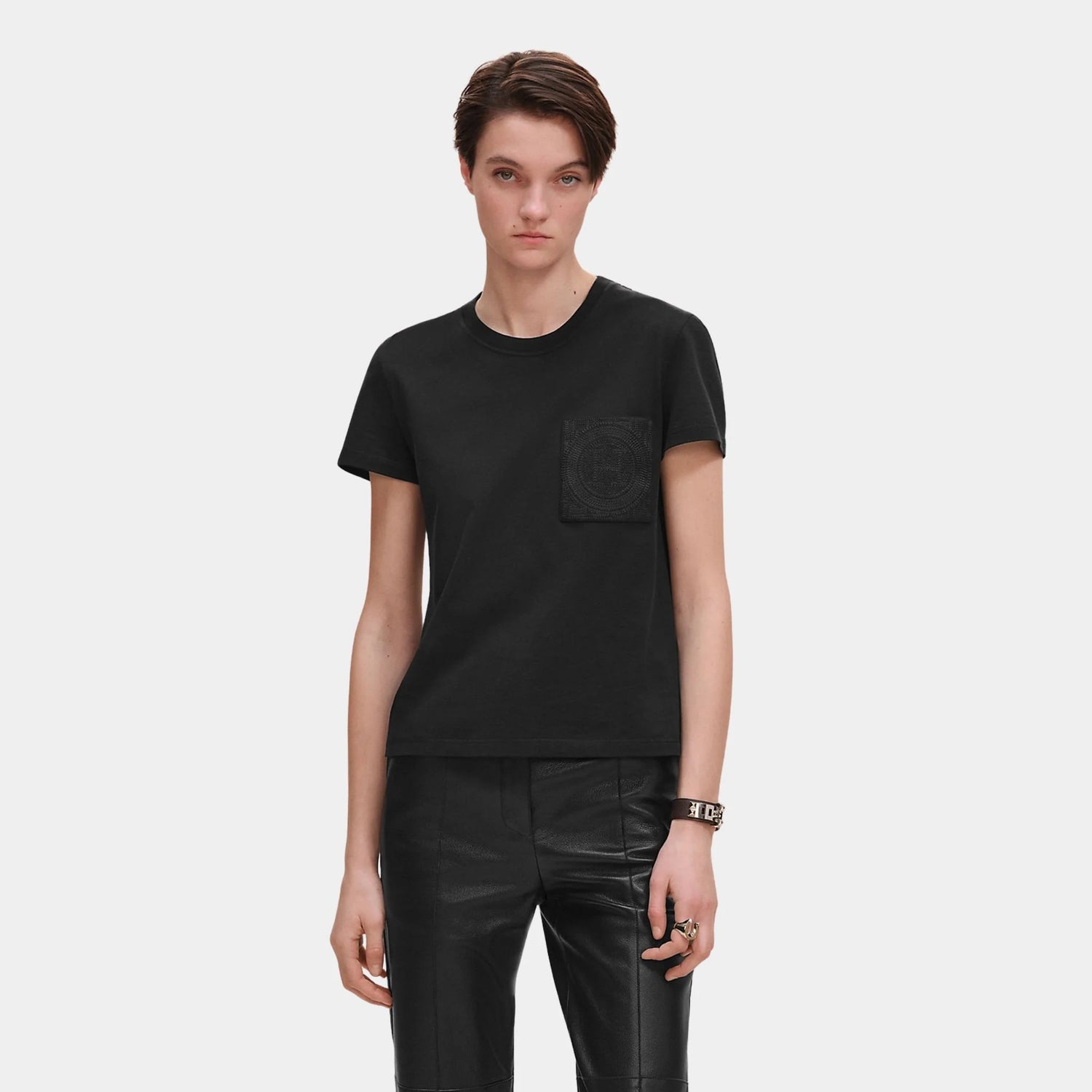 Hermes Straight T-shirt with Embroidered Pocket, Noir, Front