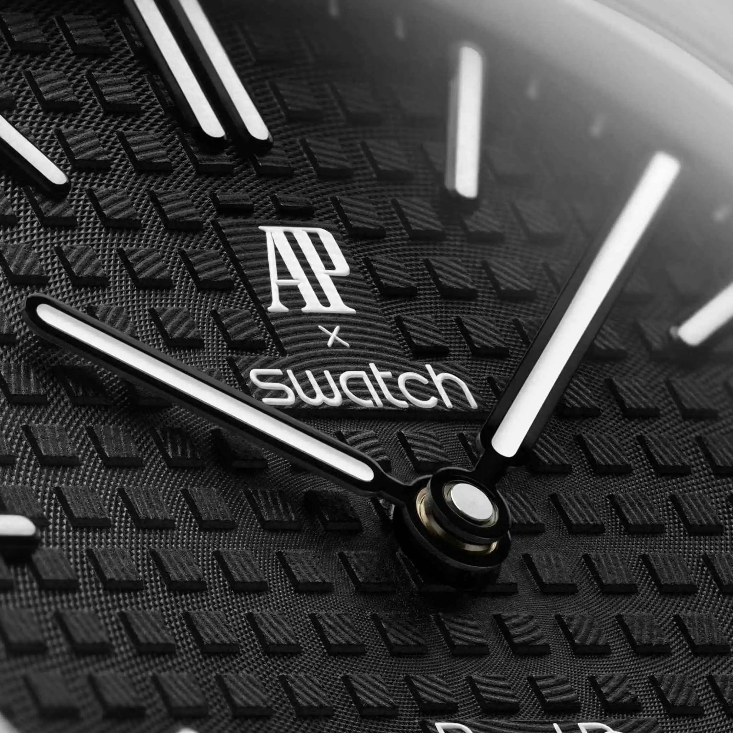 Swatch Royal Pop ocho negro  , Closeuo