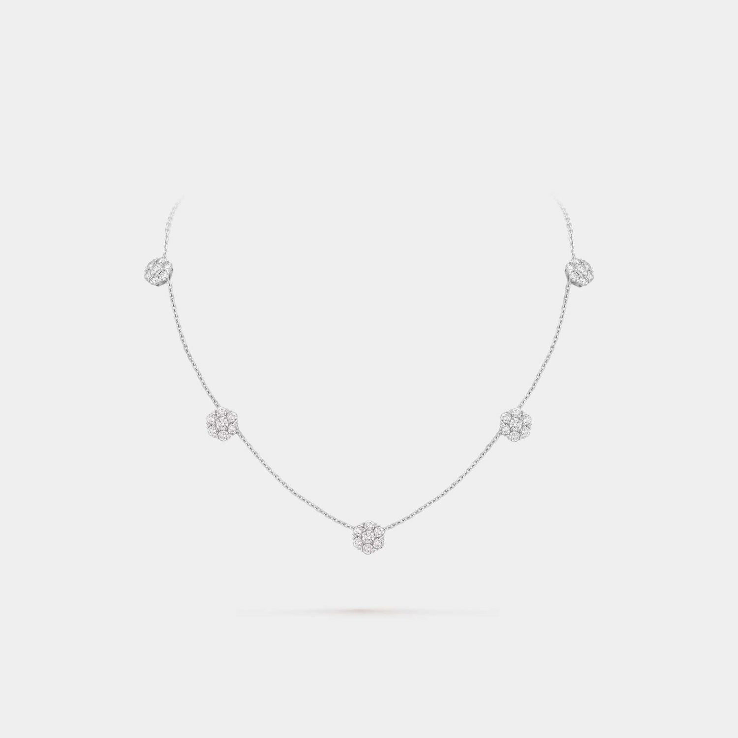 Van Cleef &amp; Arpels Fleurette Necklace 5 Flowers White Gold Diamond, Front