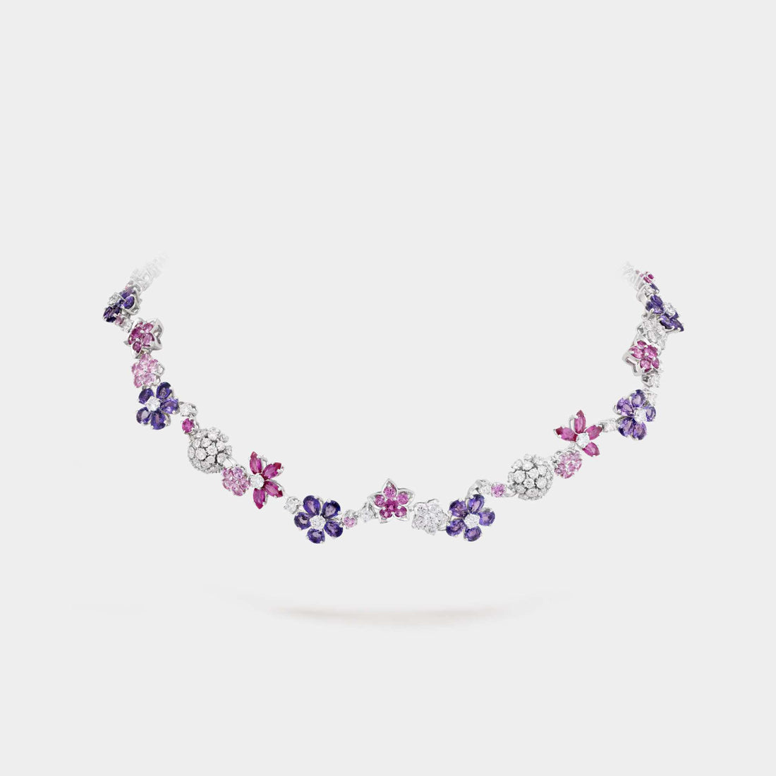 Van Cleef & Arpels Folie des Prés Necklace White Gold Diamond Sapphire, Front