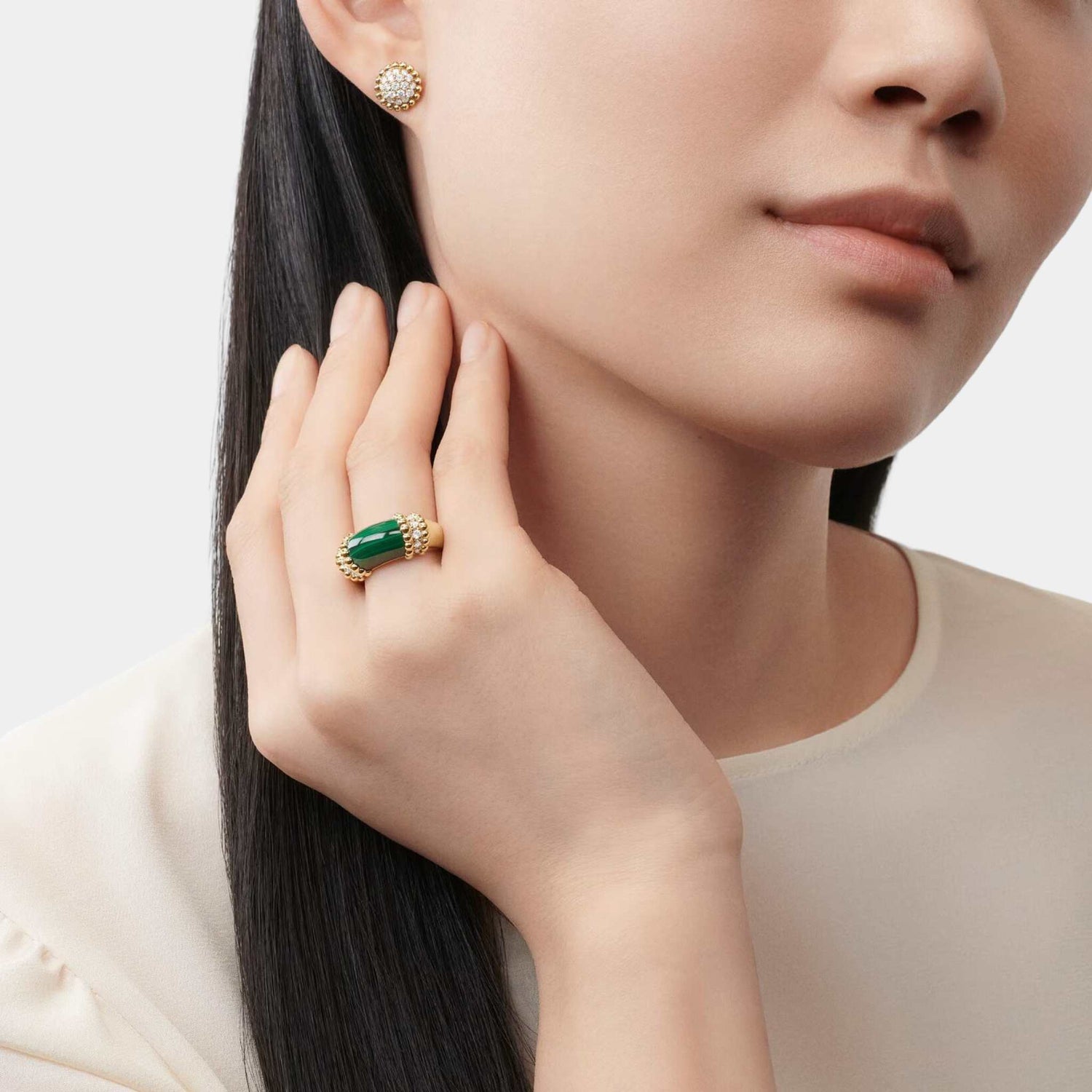 Van Cleef &amp; Arpels Perlée Couleurs Ring Yellow Gold Diamond Malachite, Model