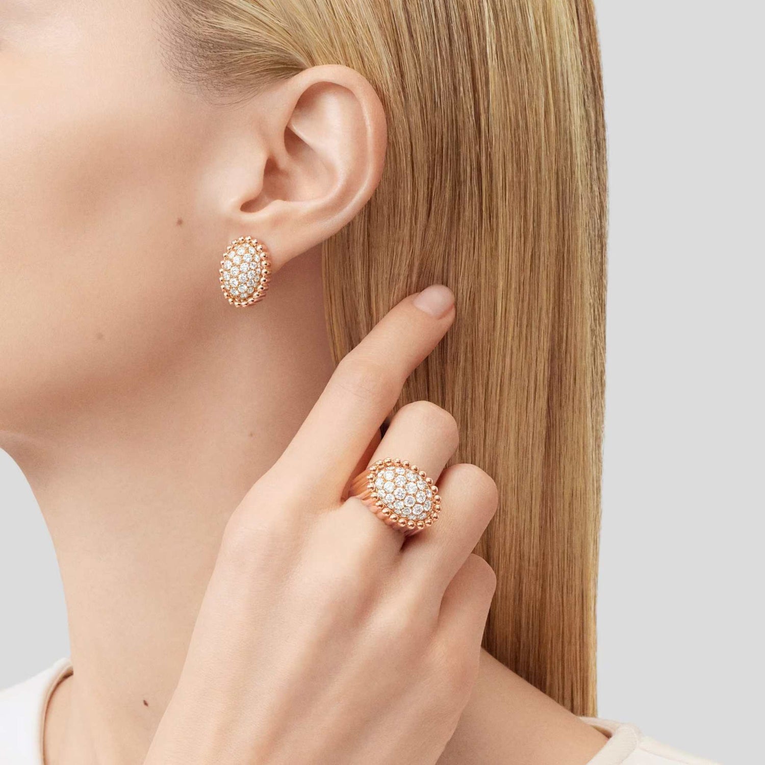 Van Cleef &amp; Arpels Perlée Diamonds Pavé Earrings Rose Gold Diamond, Model