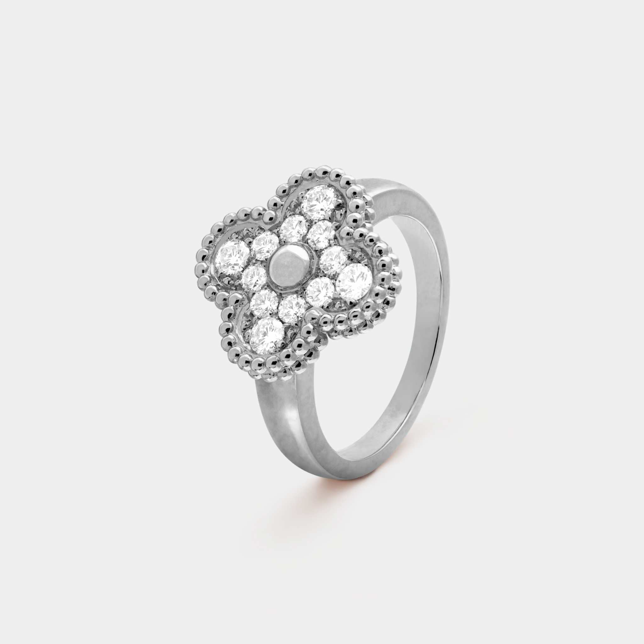 Van Cleef &amp; Arpels Vintage Alhambra Ring White Gold Diamond, front